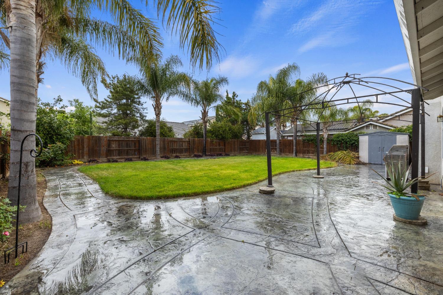 5421 Maximillian Drive