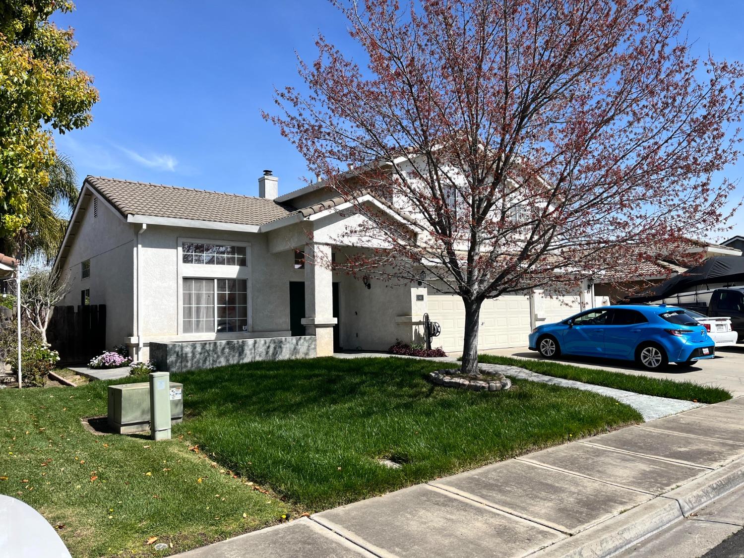 5421 Maximillian Drive