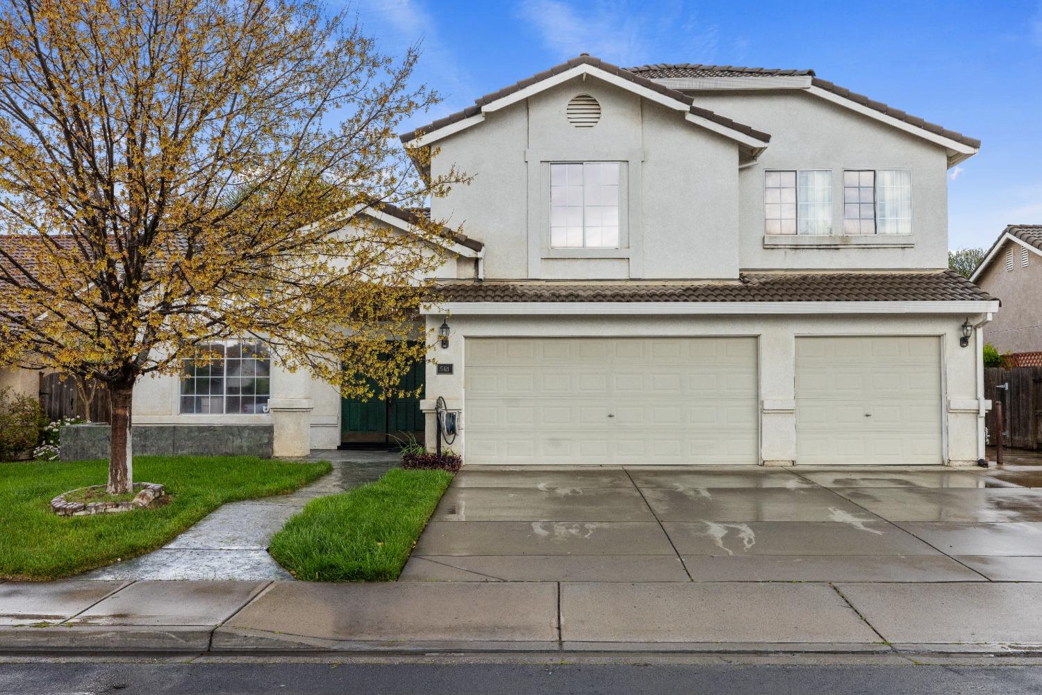 5421 Maximillian Drive