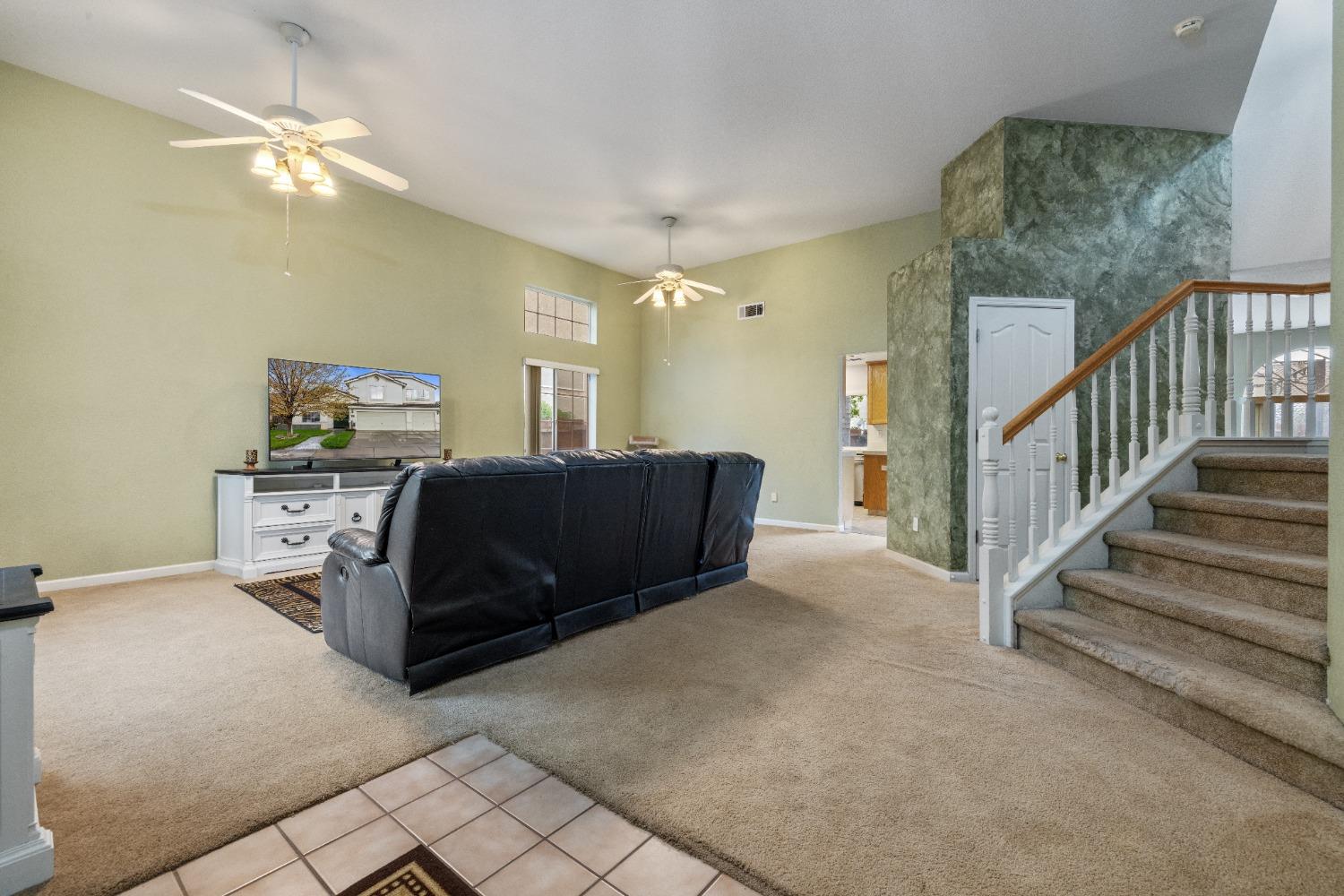 5421 Maximillian Drive