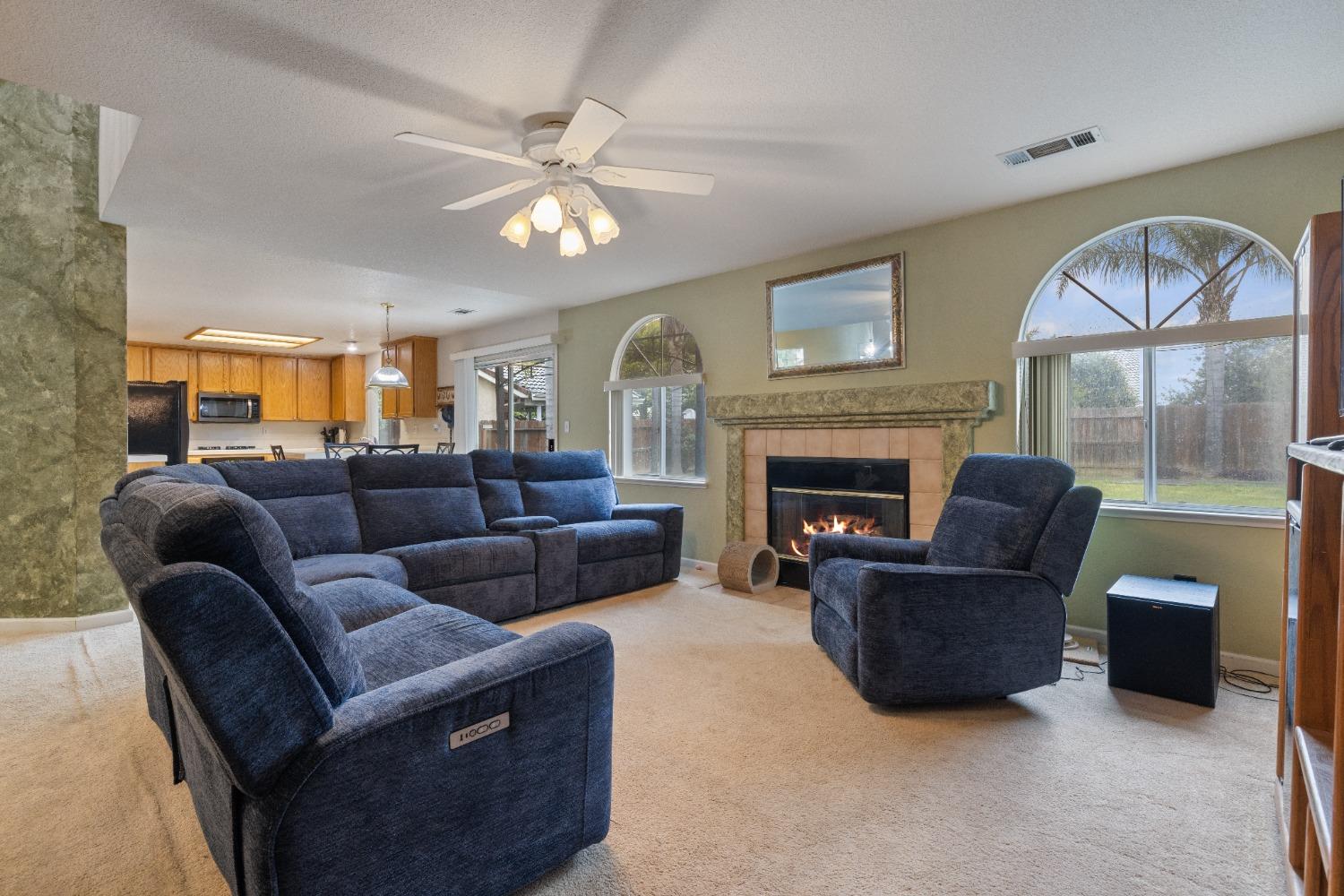 5421 Maximillian Drive