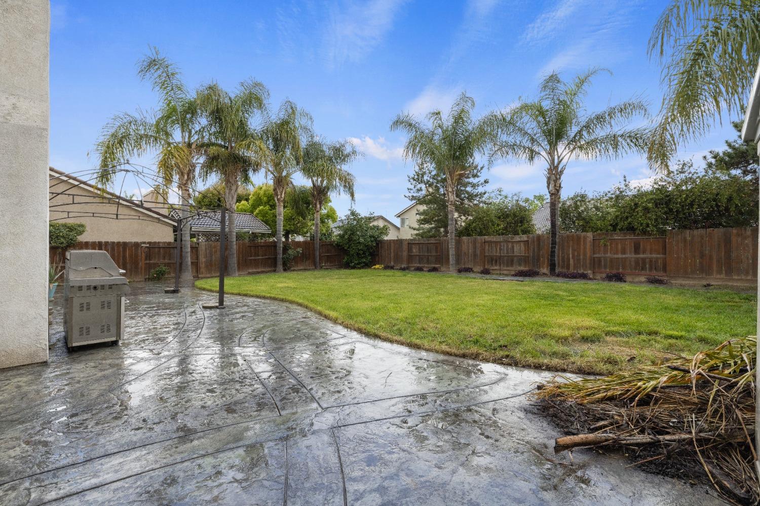 5421 Maximillian Drive
