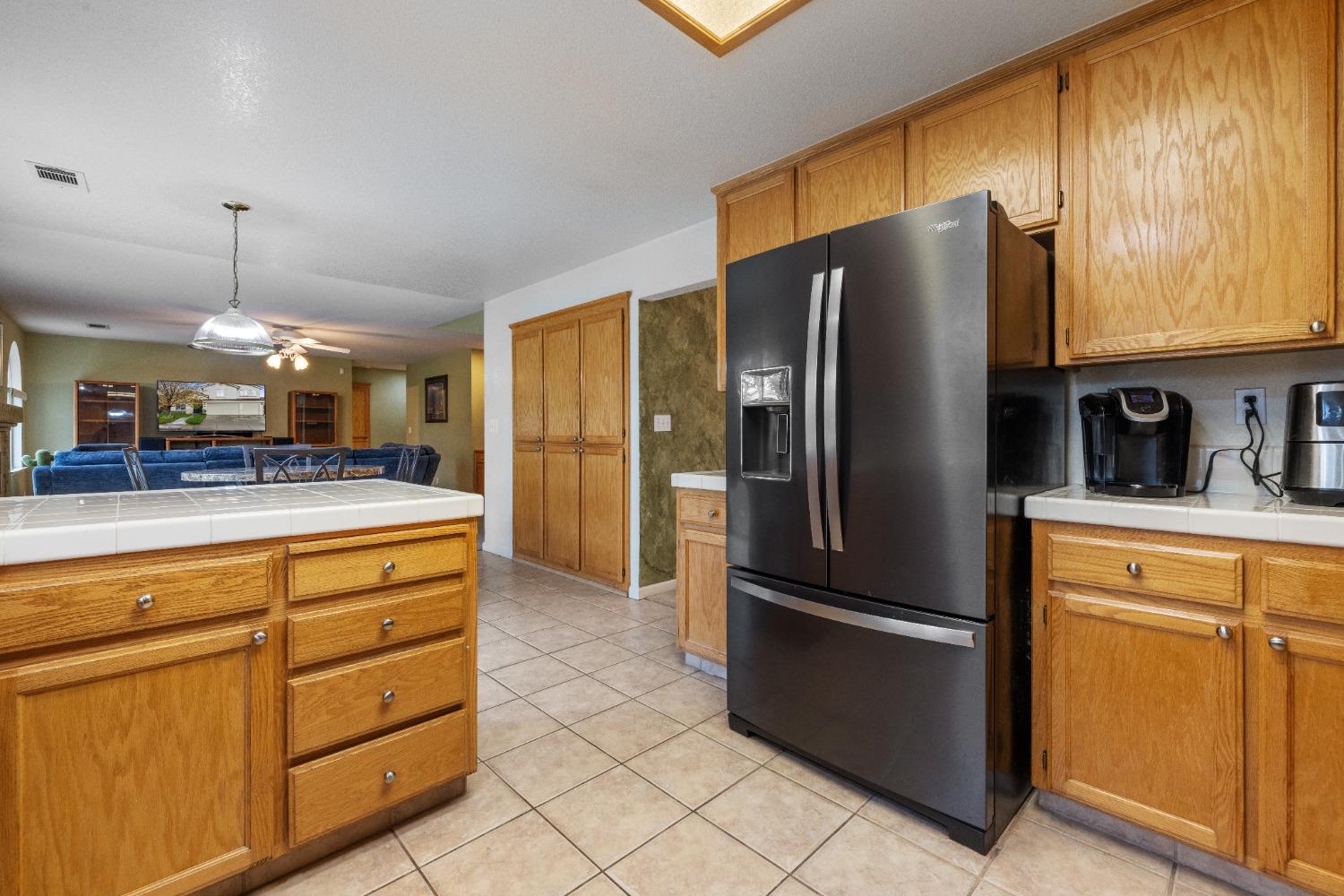 5421 Maximillian Drive