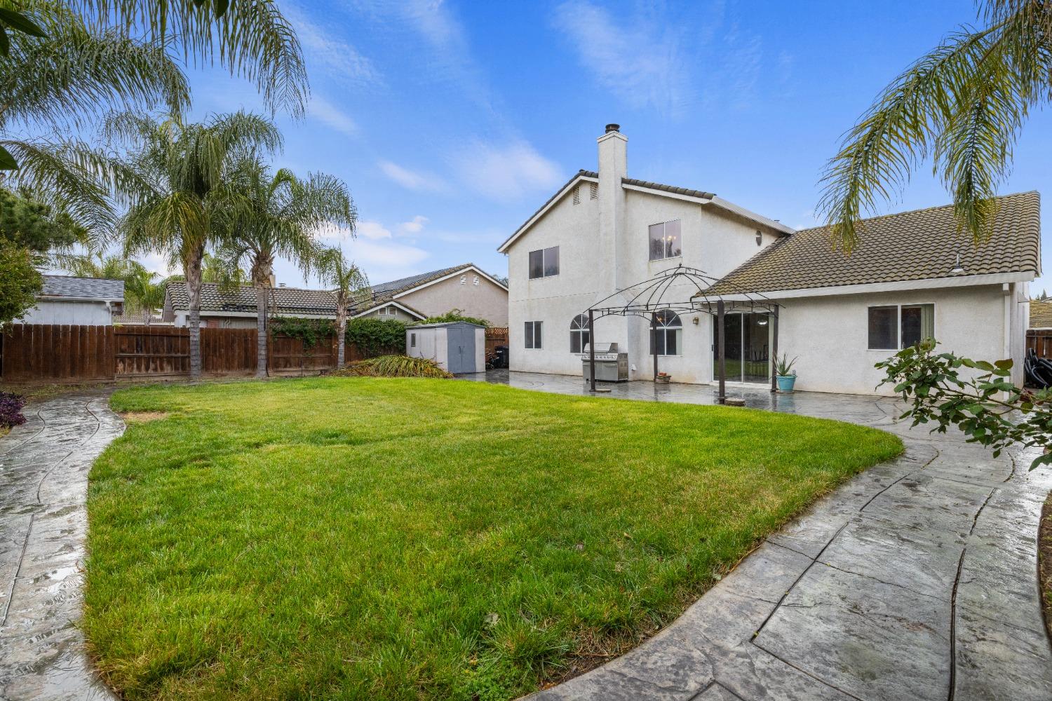 5421 Maximillian Drive