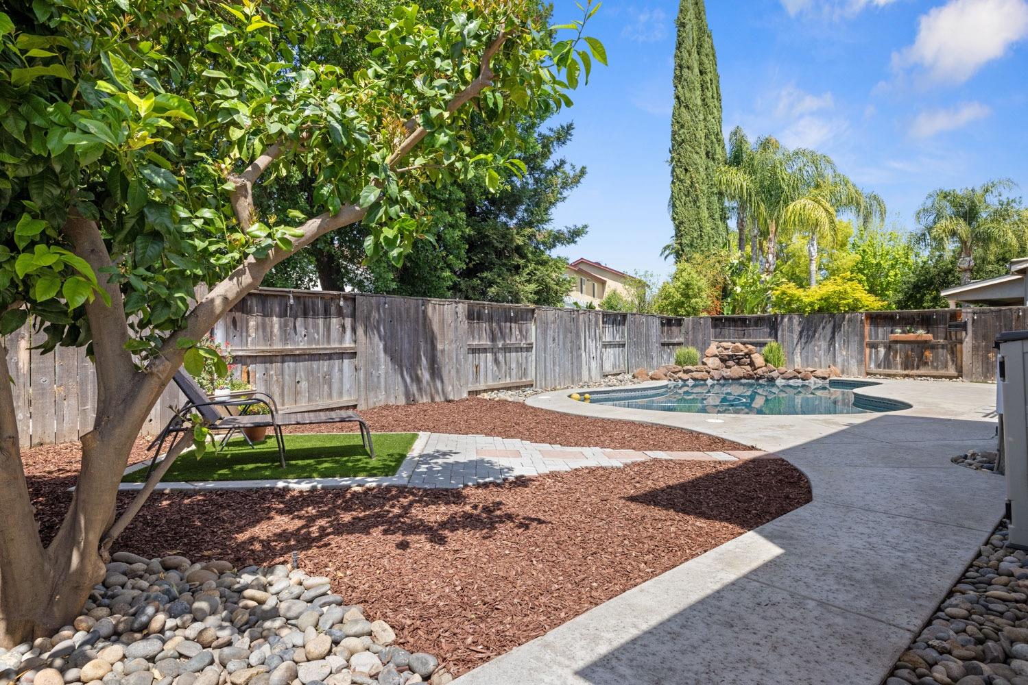 4633 Parkside Court
