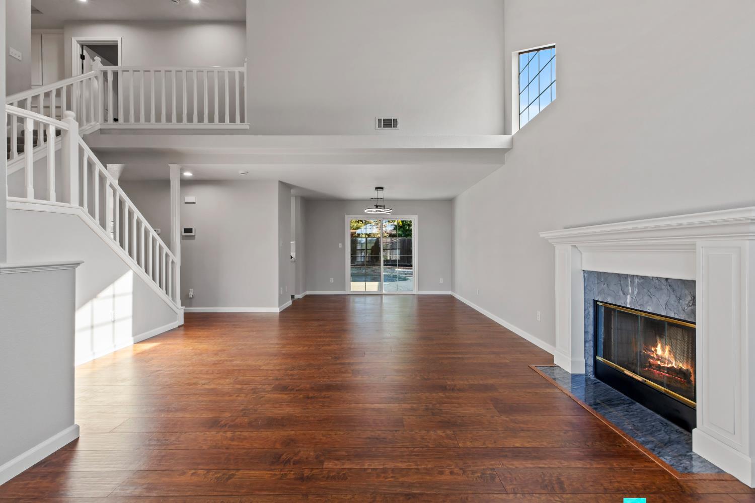 875 Cedar Ridge Drive