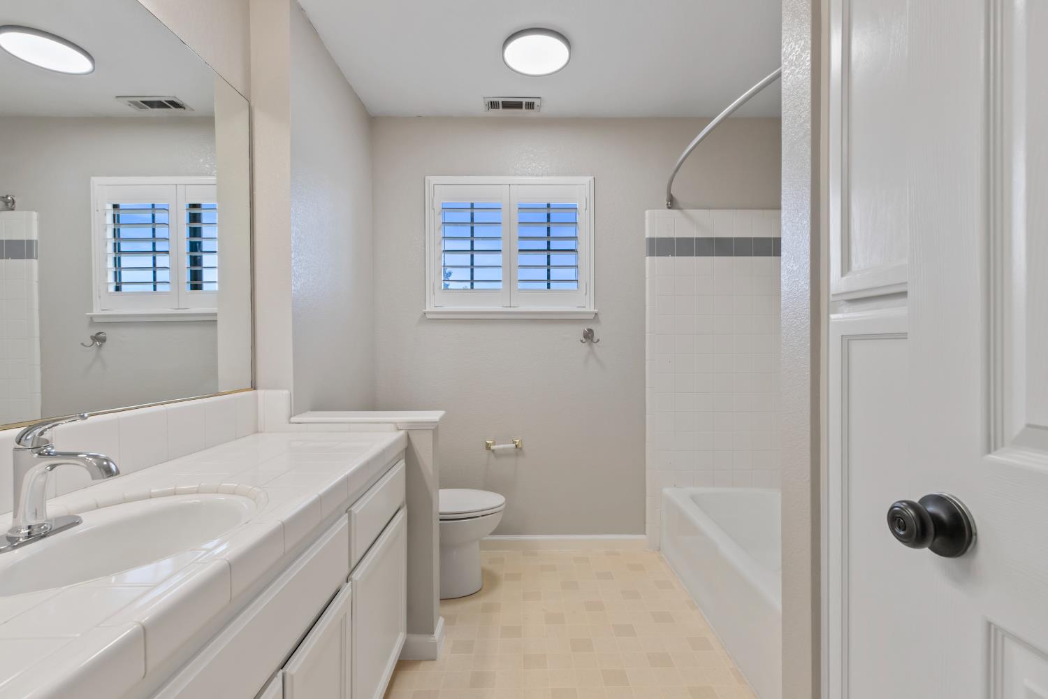 875 Cedar Ridge Drive