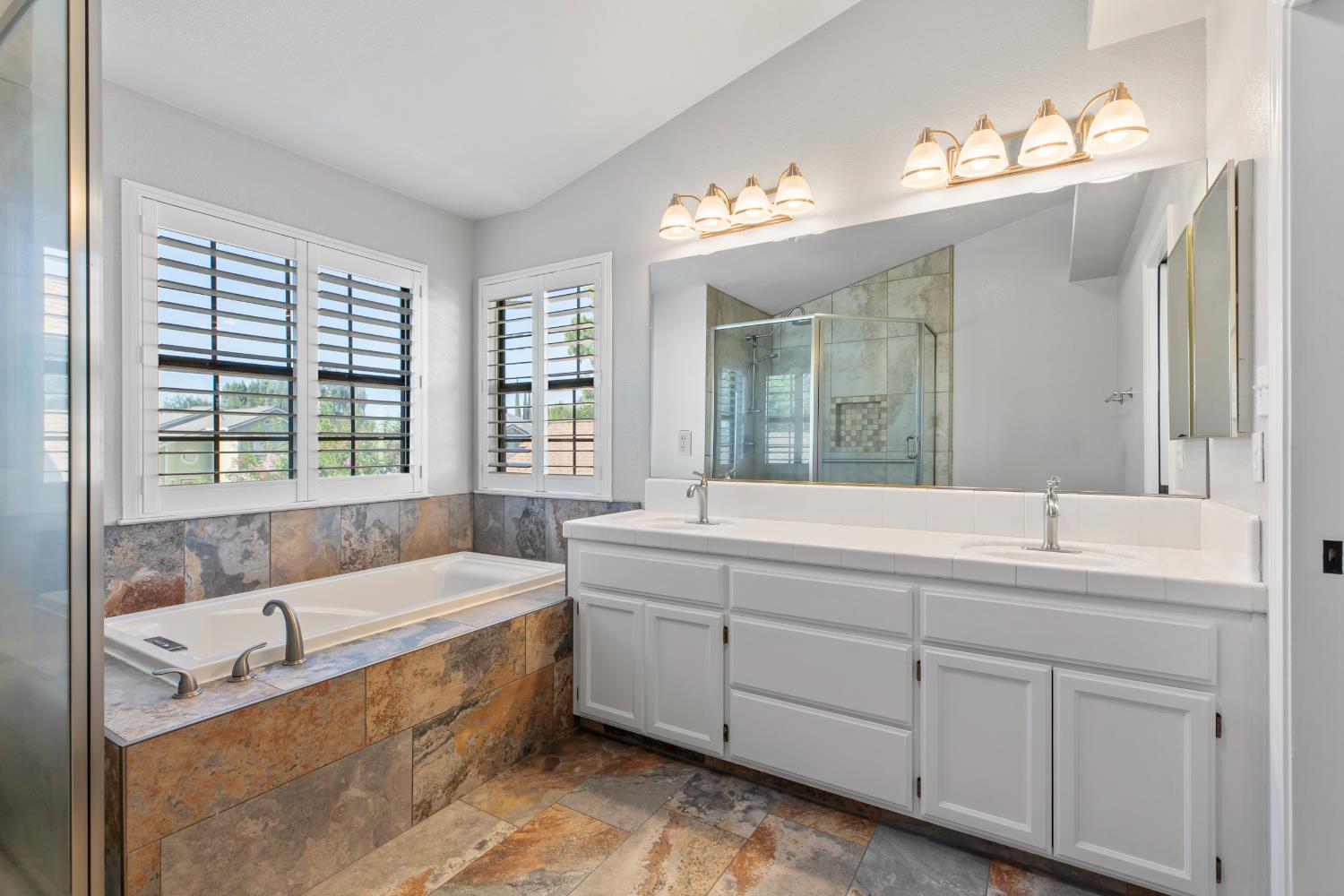 875 Cedar Ridge Drive