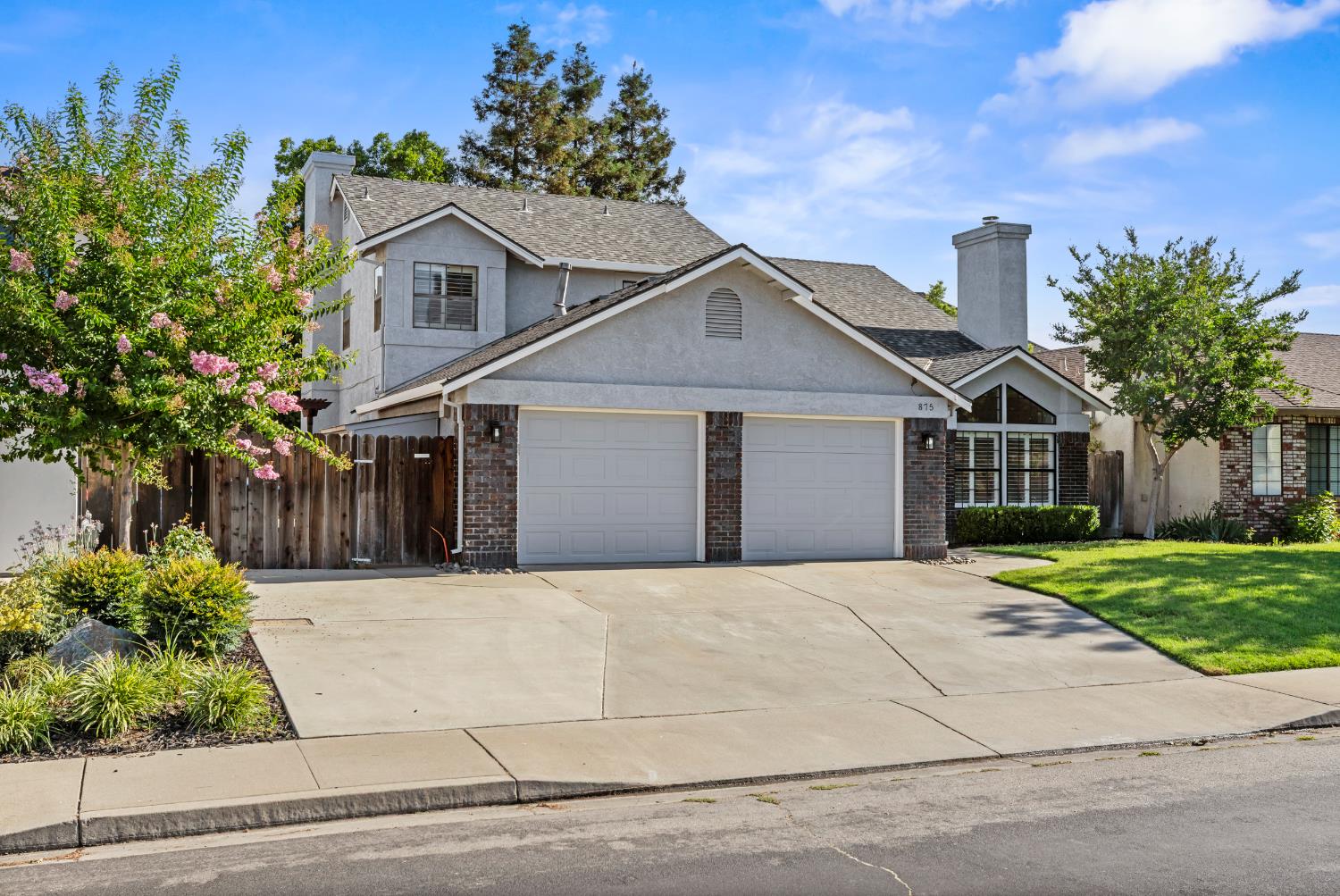 875 Cedar Ridge Drive