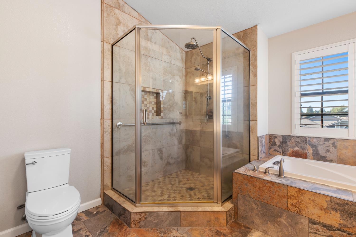 875 Cedar Ridge Drive