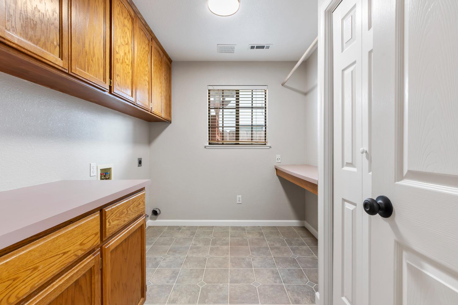 875 Cedar Ridge Drive