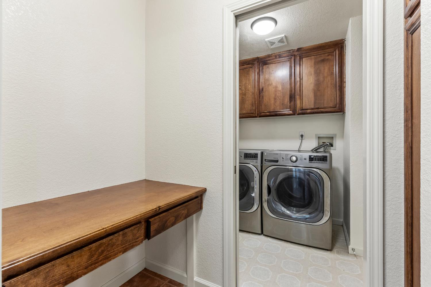 462 W Springer Drive