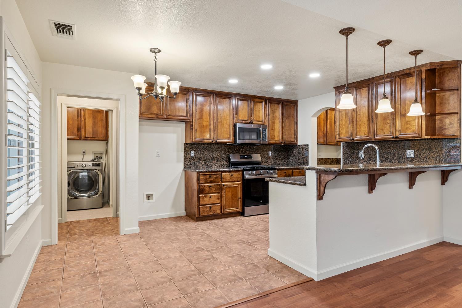 462 W Springer Drive