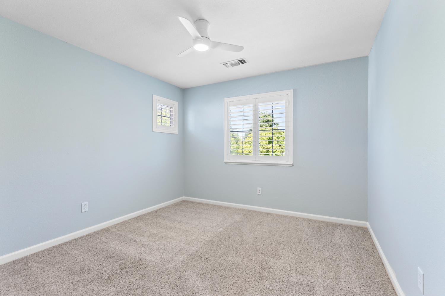 462 W Springer Drive