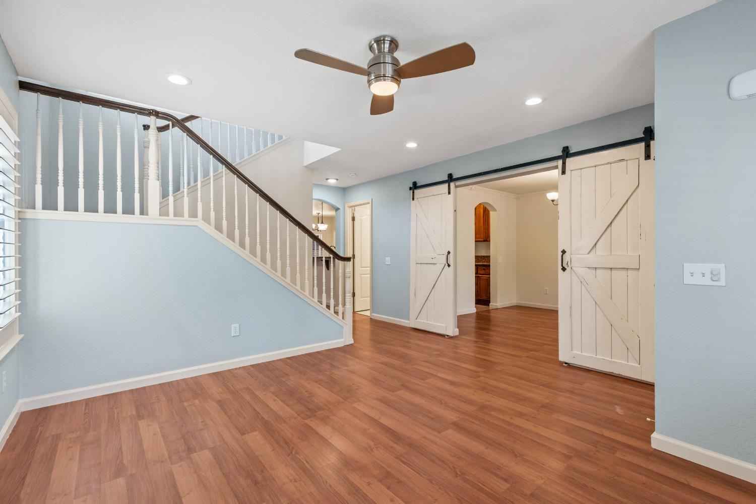 462 W Springer Drive