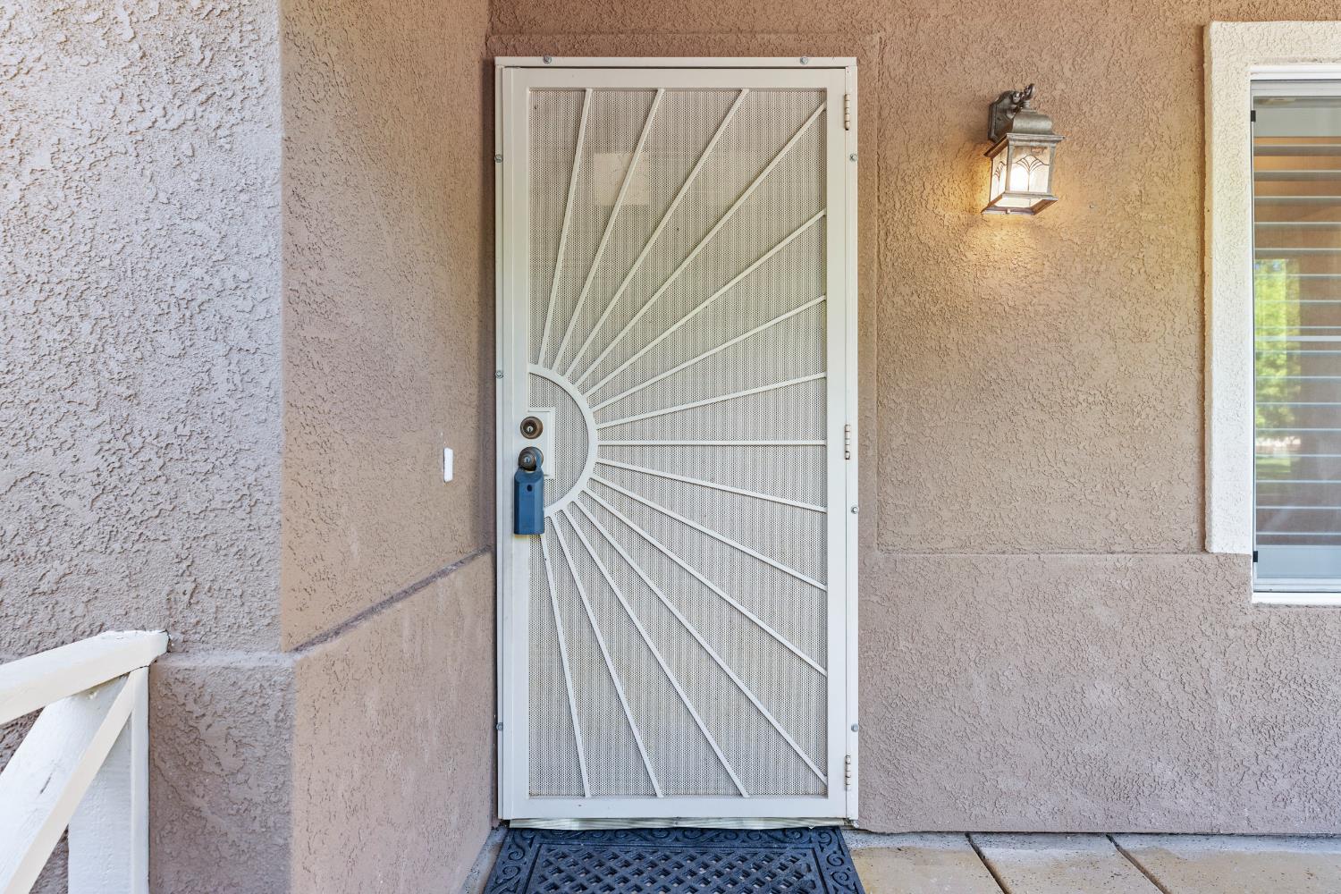 462 W Springer Drive