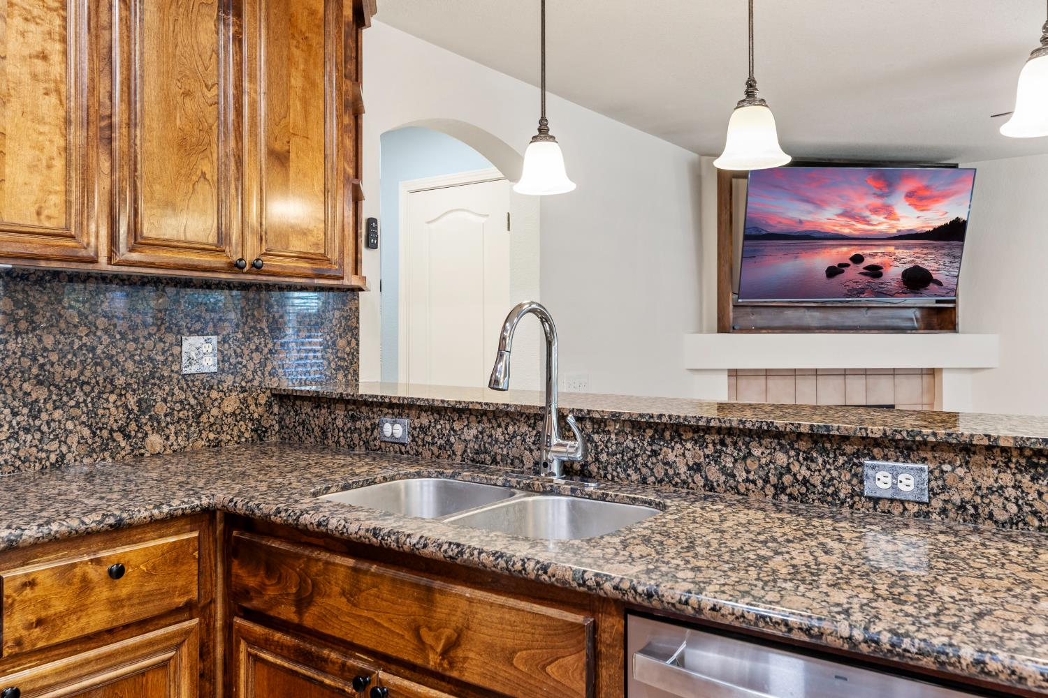 462 W Springer Drive