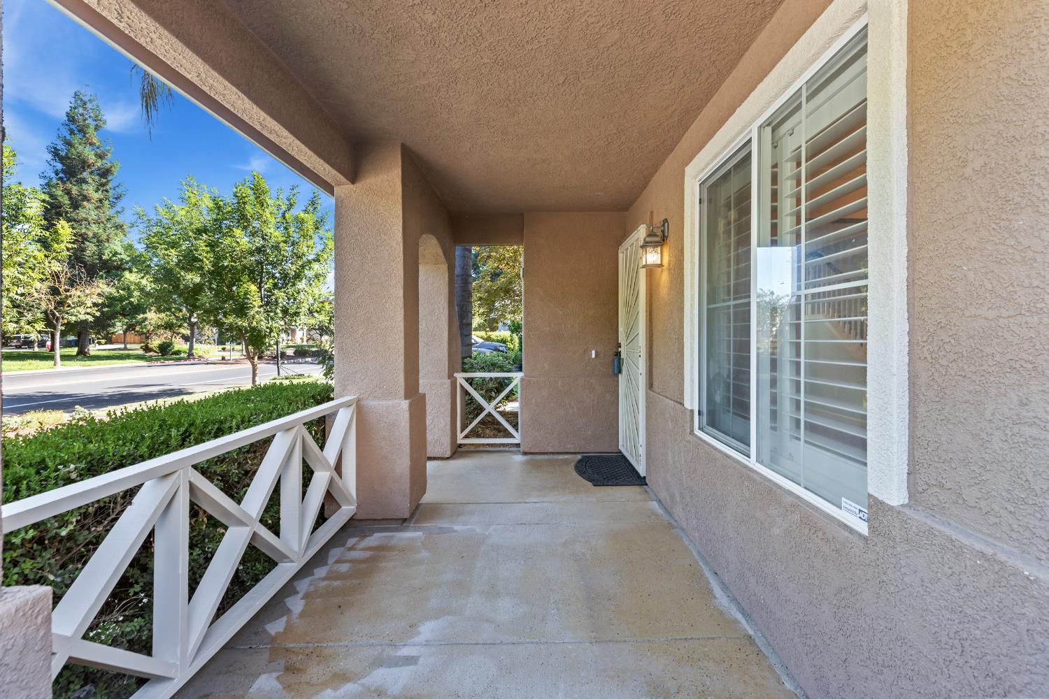 462 W Springer Drive