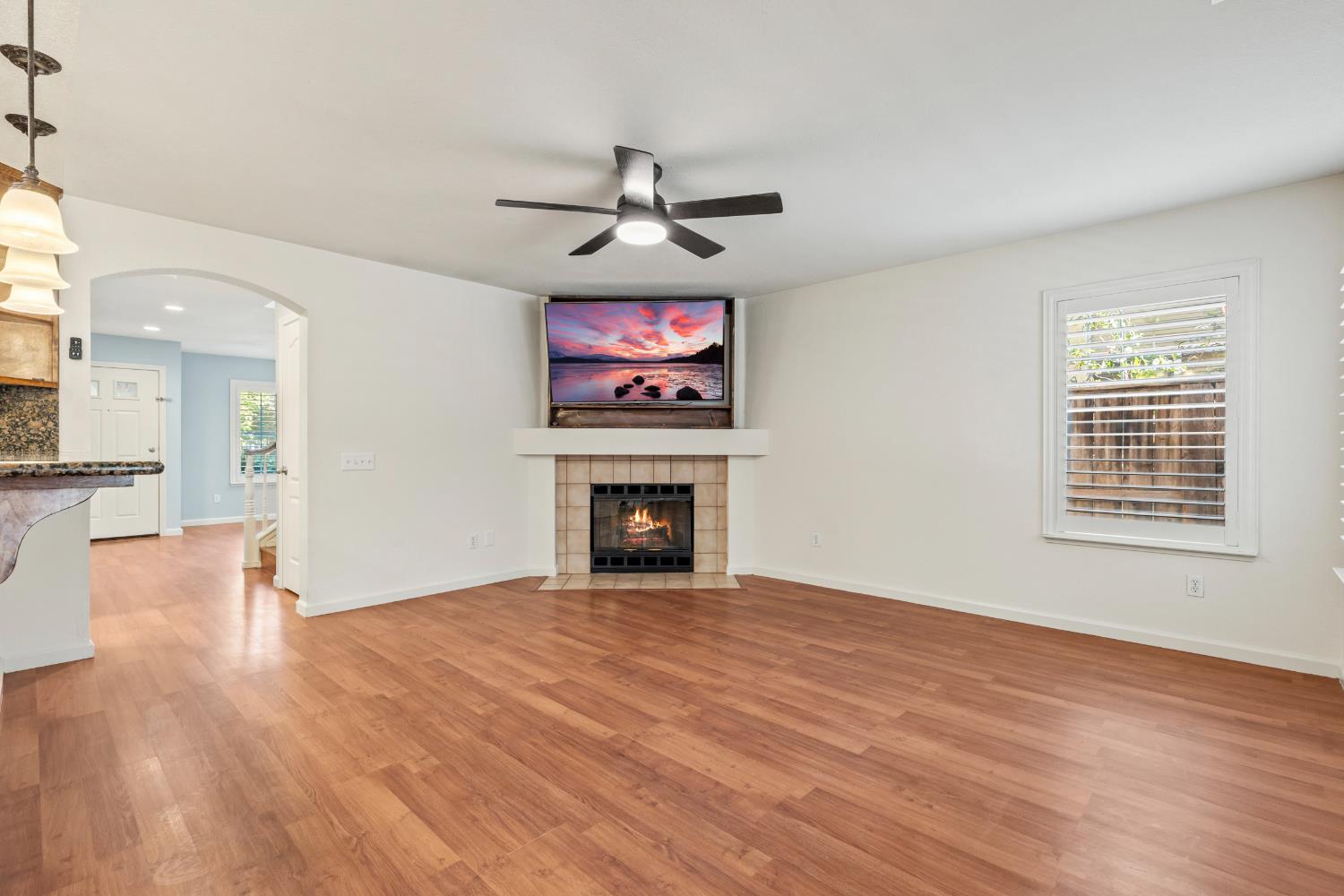 462 W Springer Drive