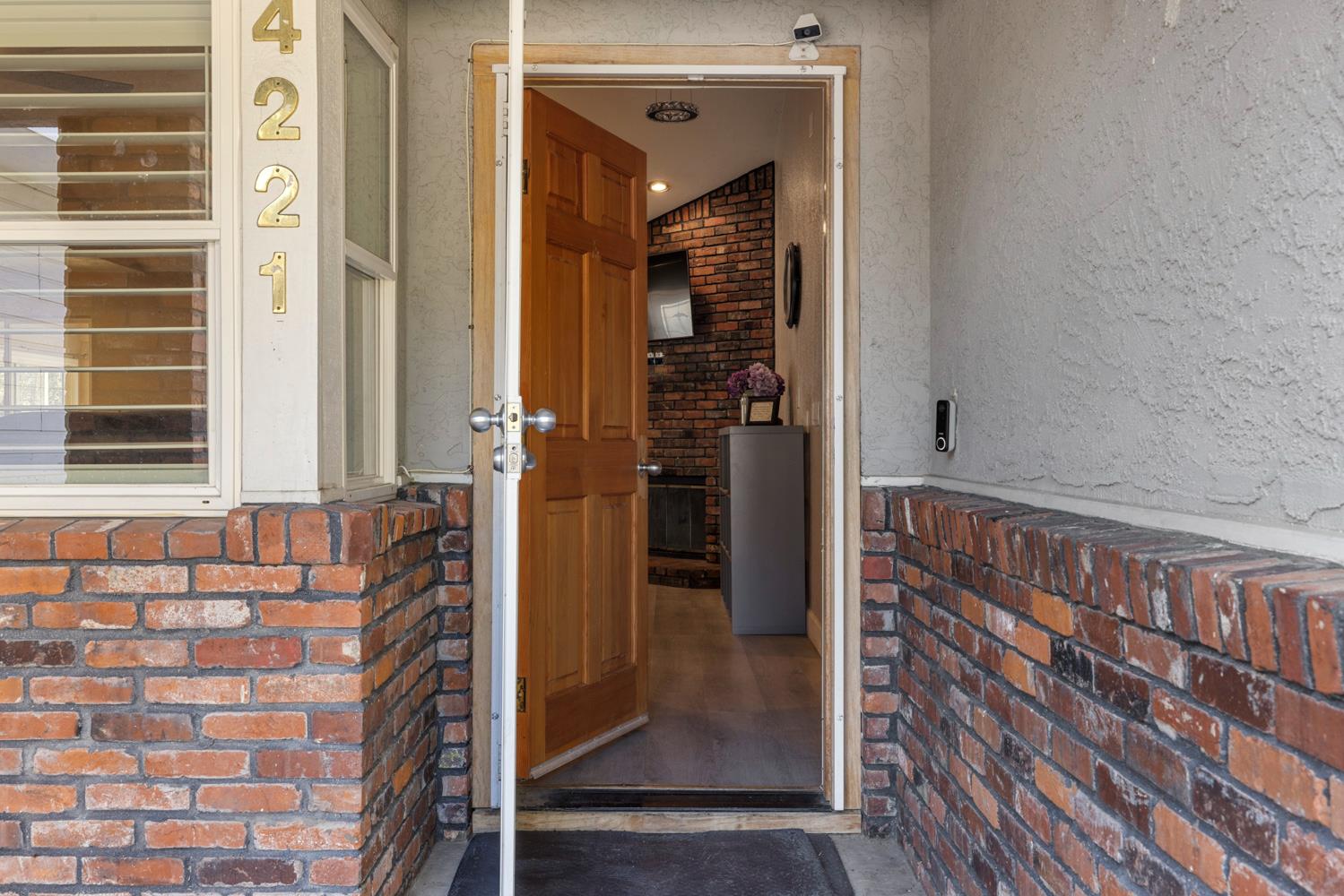 4221 Waymar Court