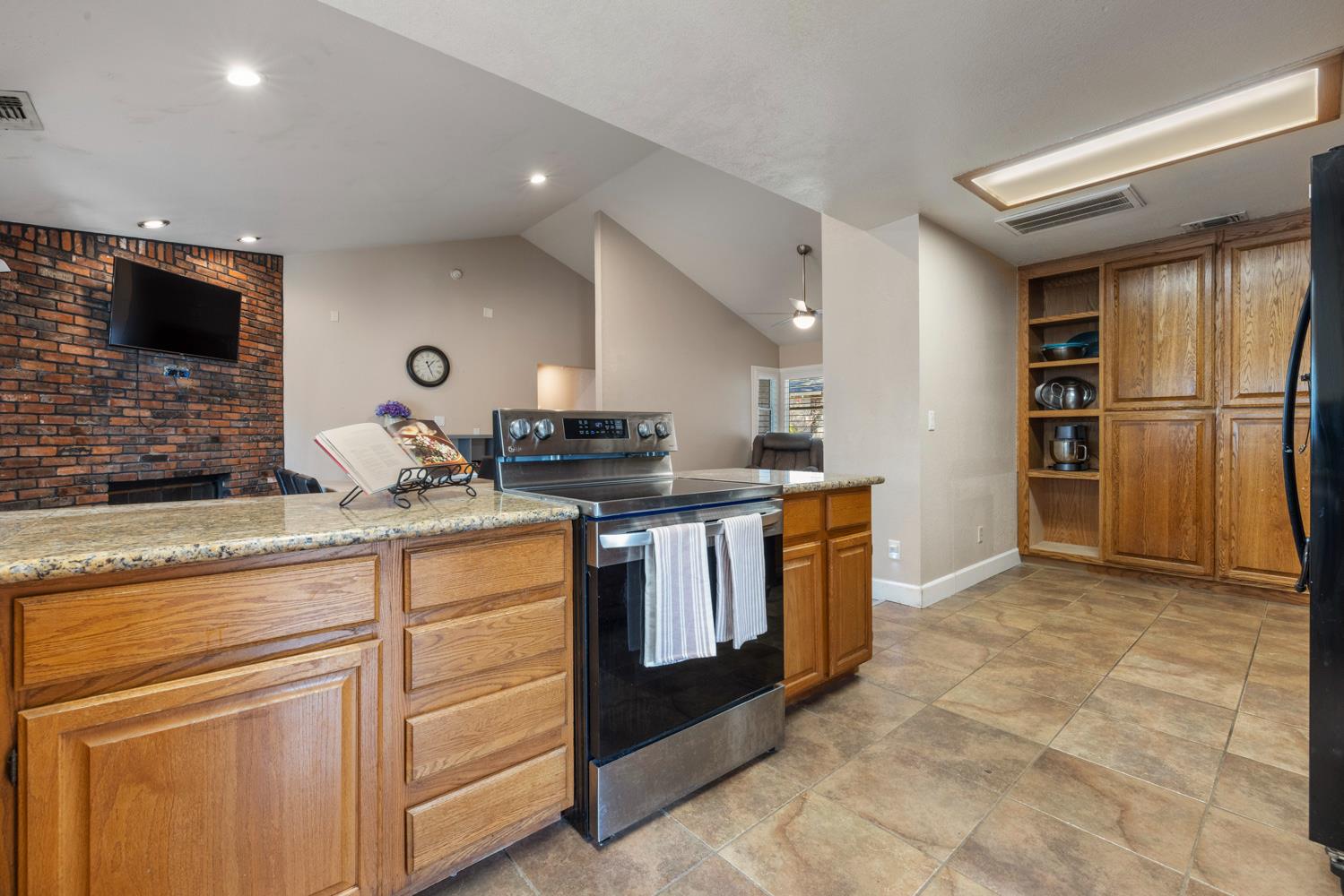 4221 Waymar Court