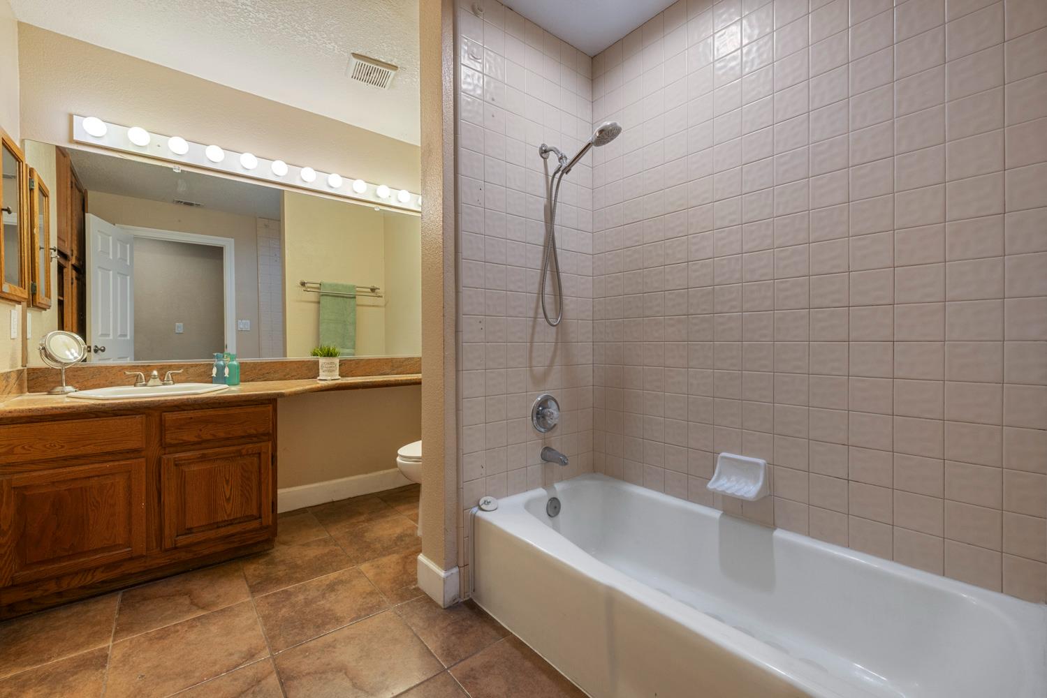 4221 Waymar Court