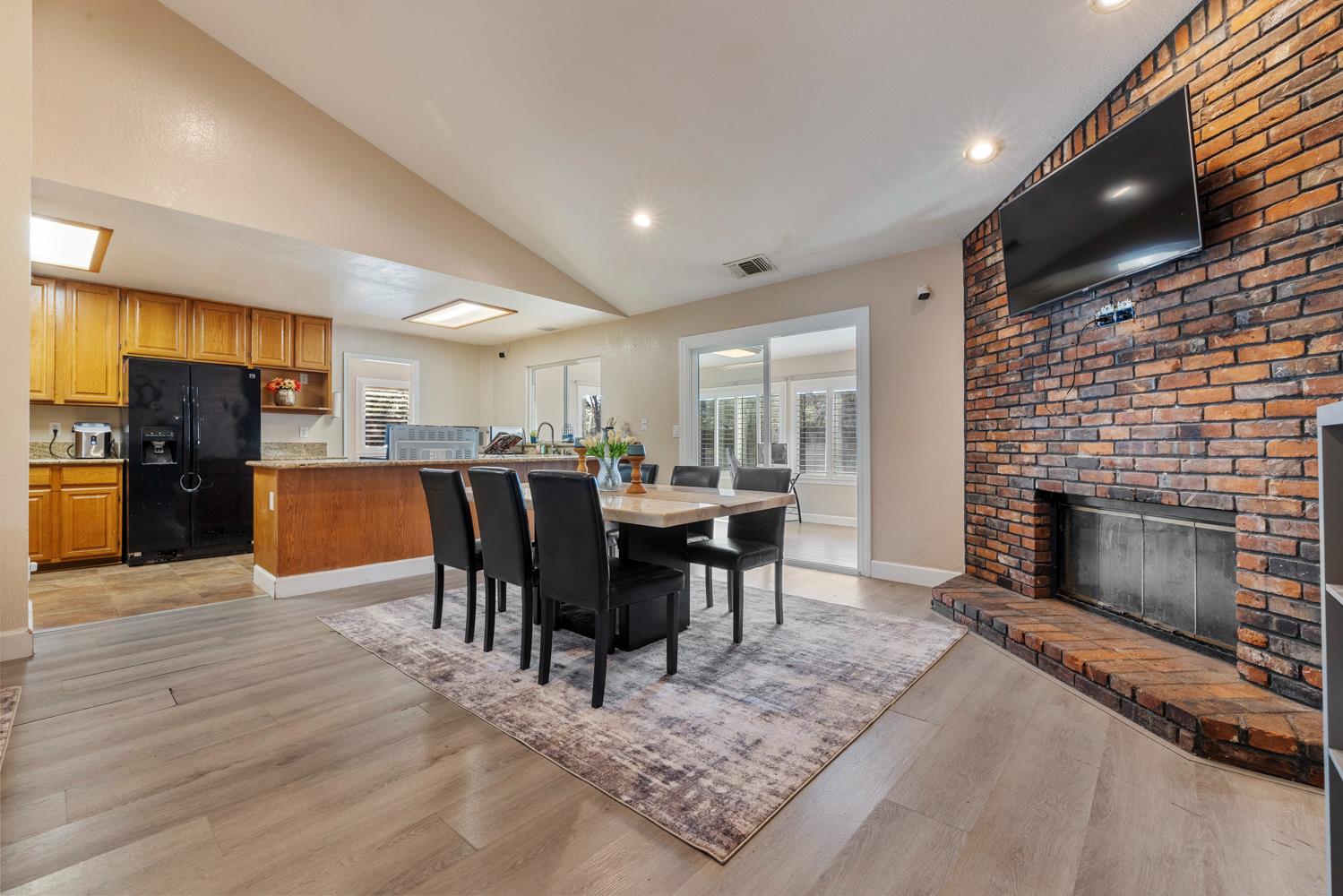 4221 Waymar Court