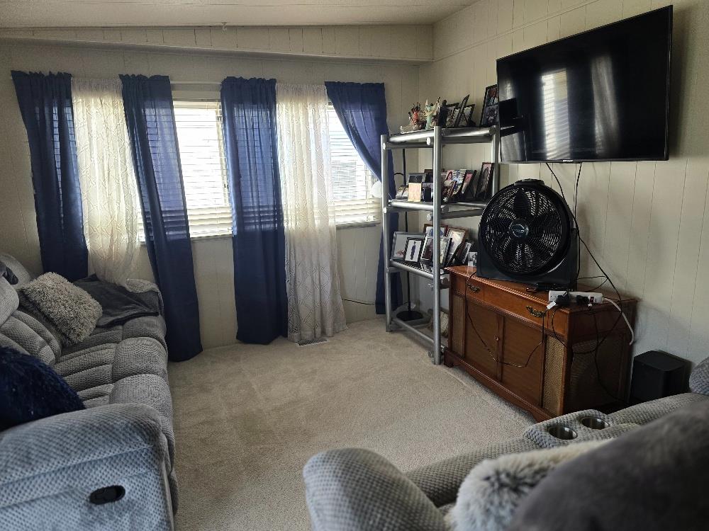 8700 West Lane 279