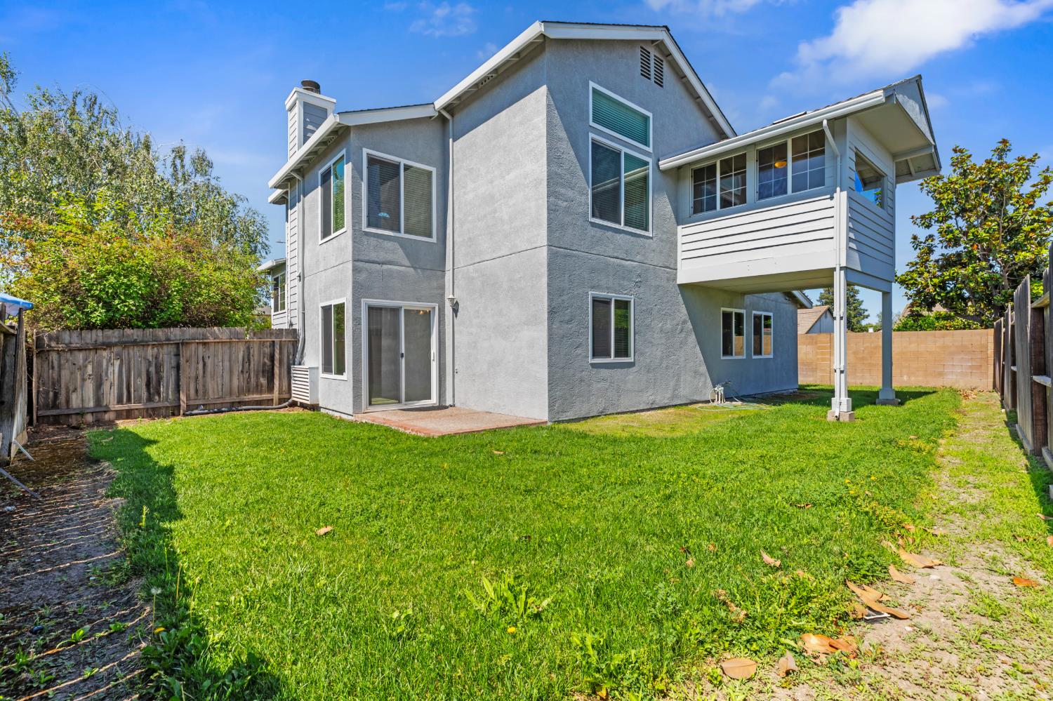 2305 Fidelia Court