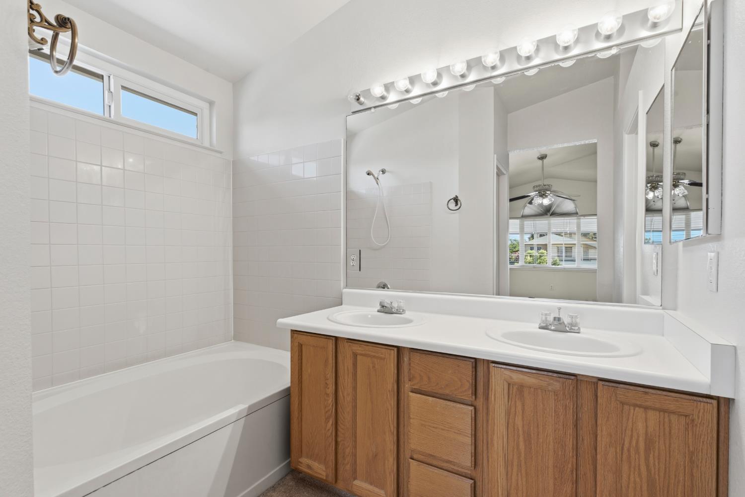 2305 Fidelia Court