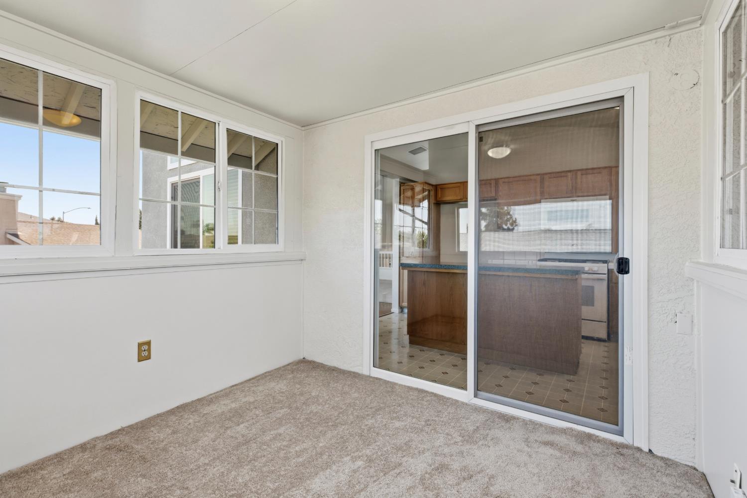 2305 Fidelia Court