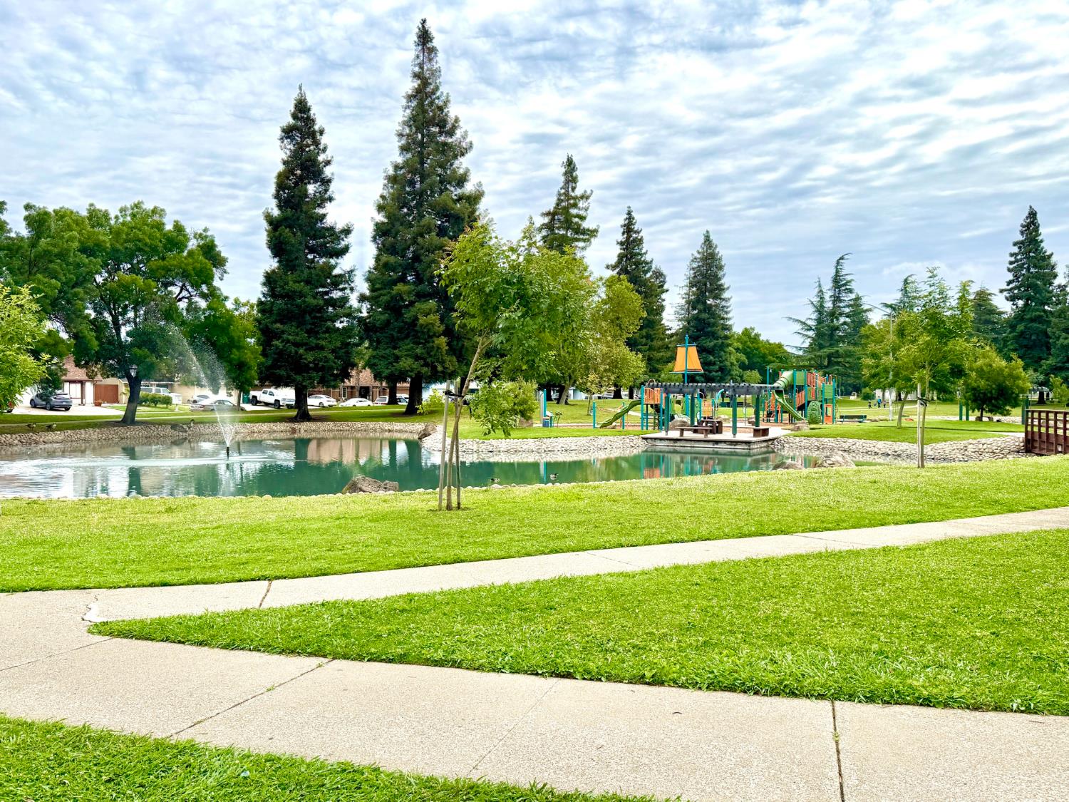 2305 Fidelia Court