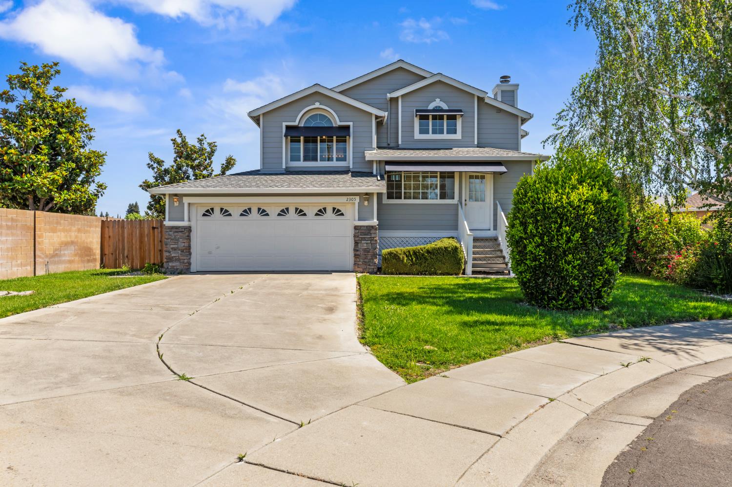 2305 Fidelia Court