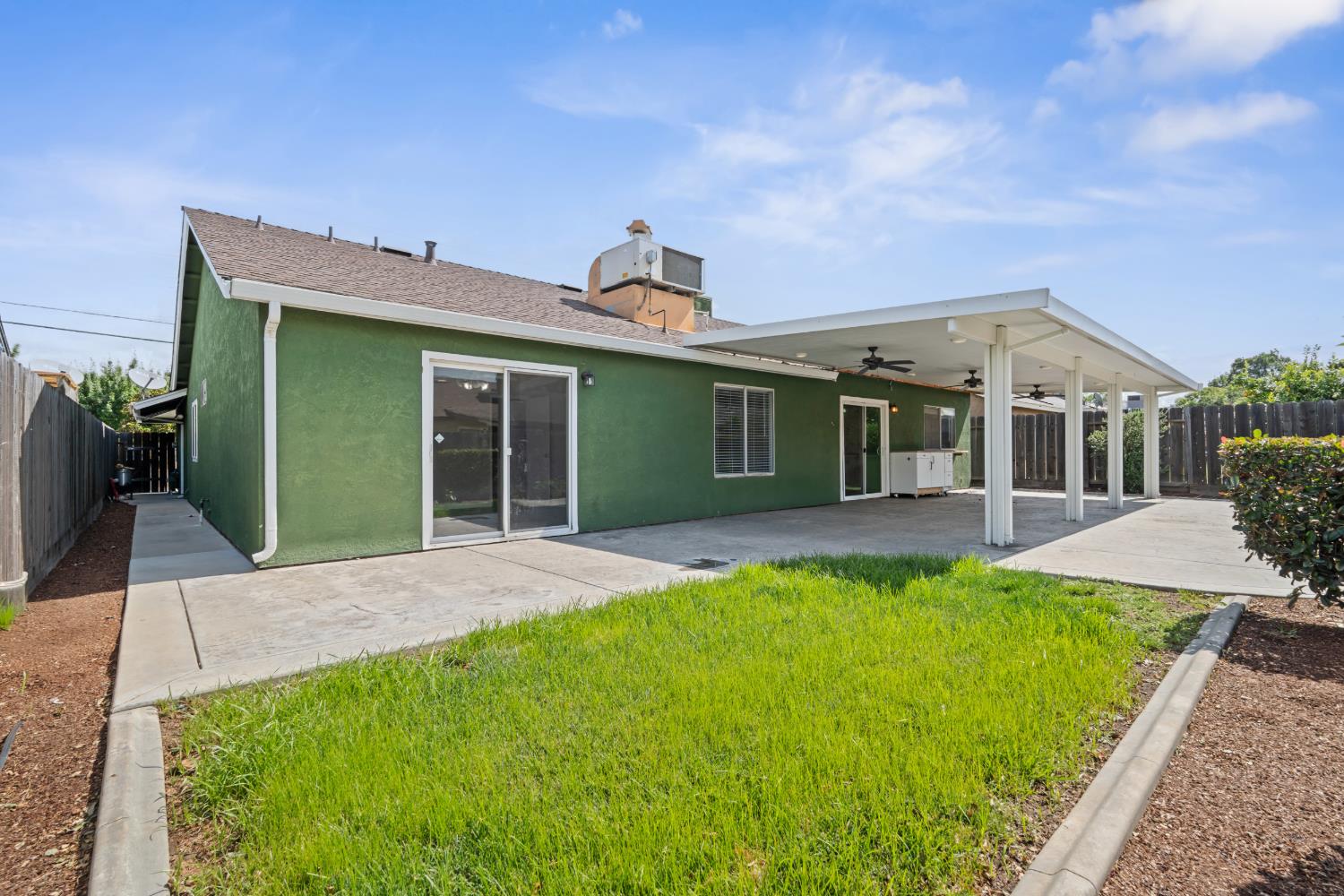 2712 Floyd Avenue