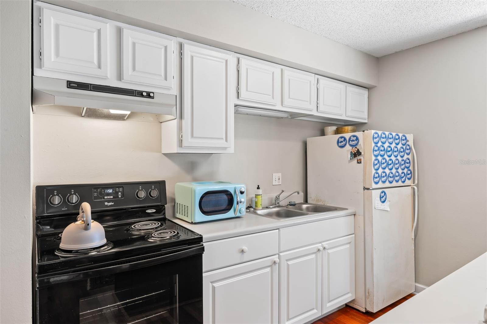 3105 W GRANADA ST