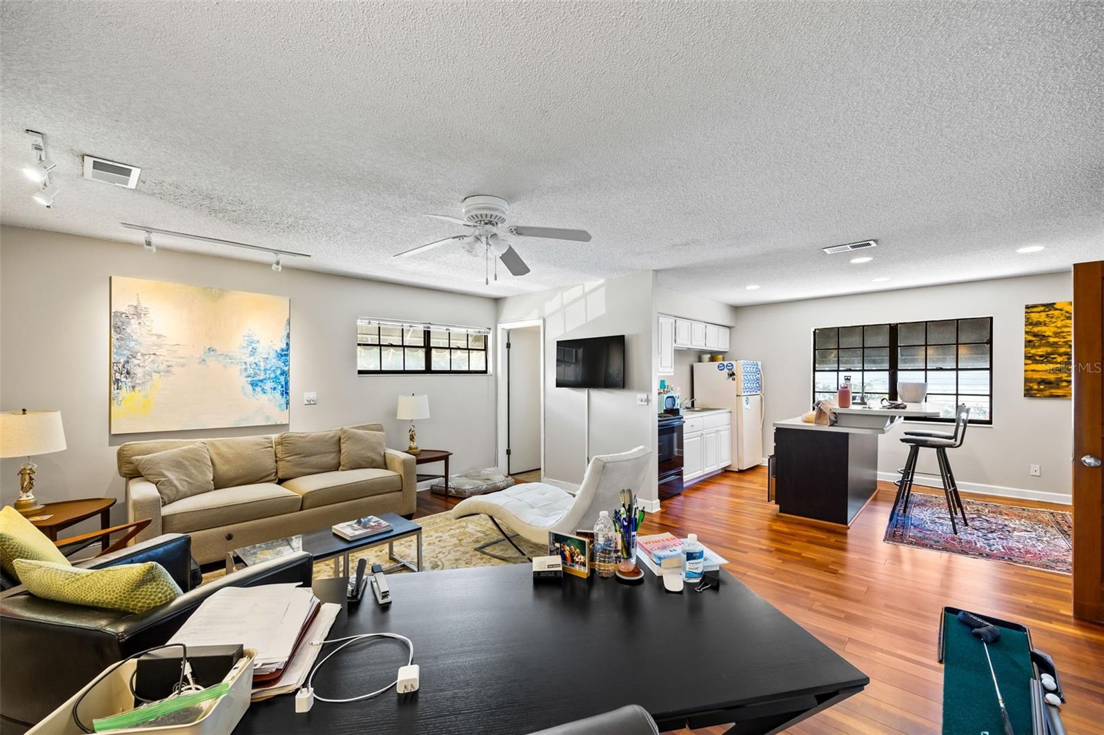 3105 W GRANADA ST