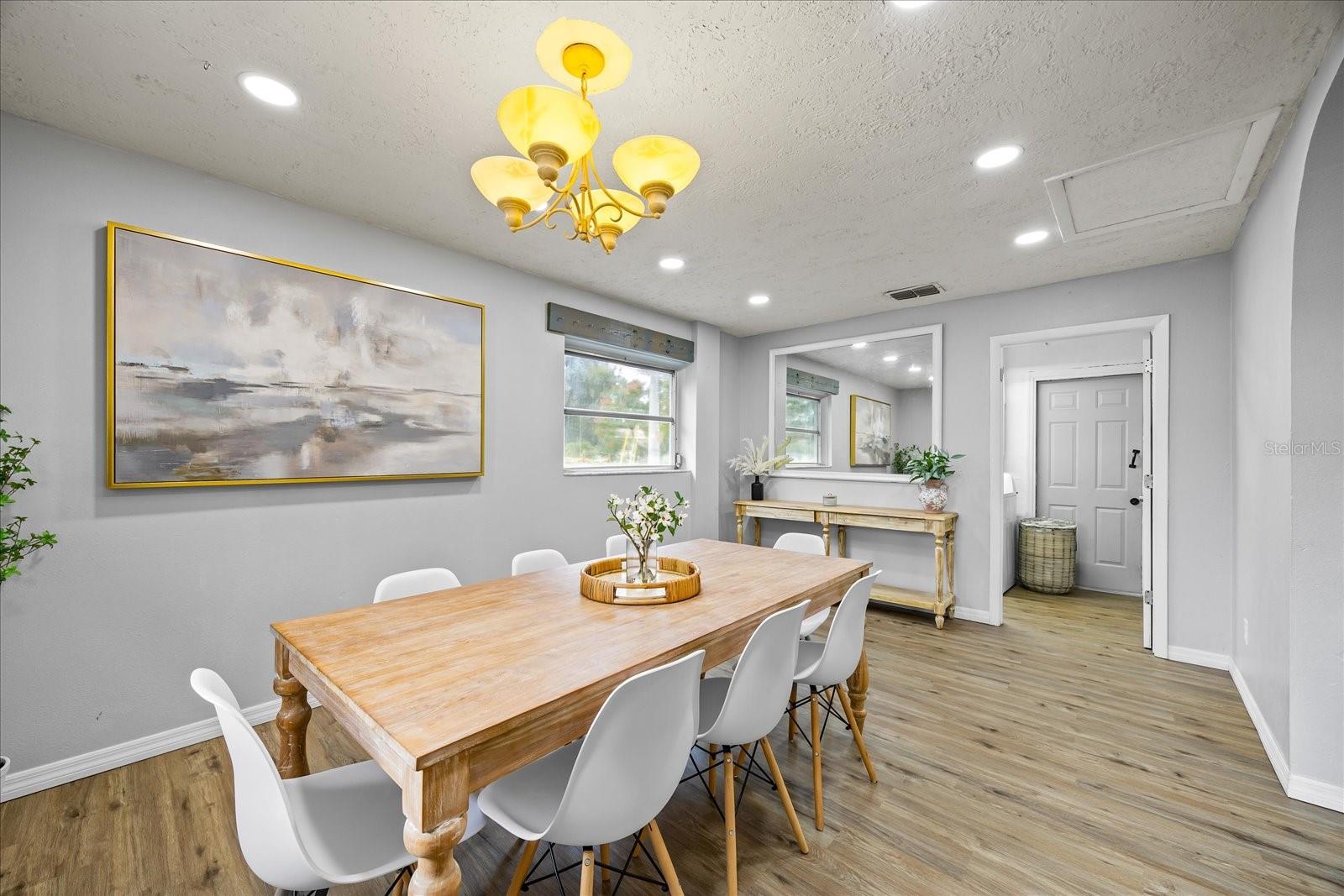 1507 PINE LAKE DR