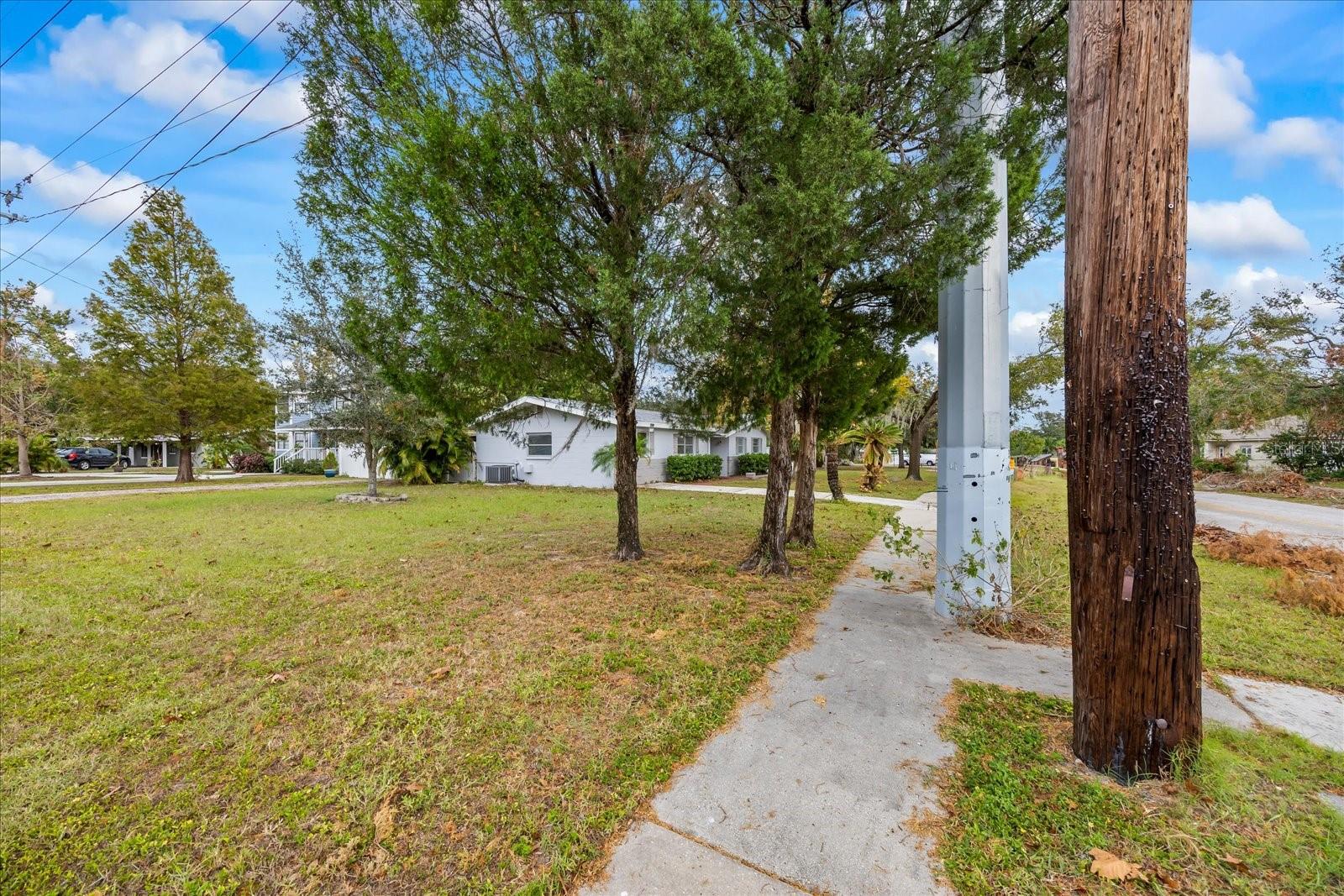 1507 PINE LAKE DR