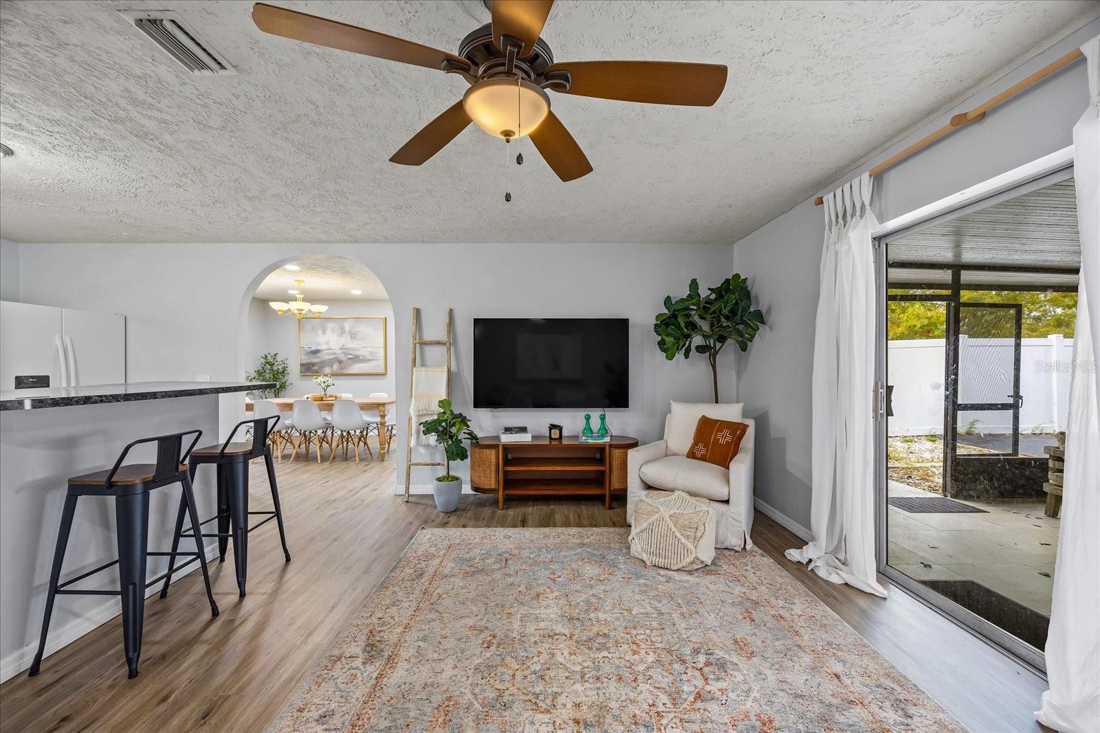 1507 PINE LAKE DR