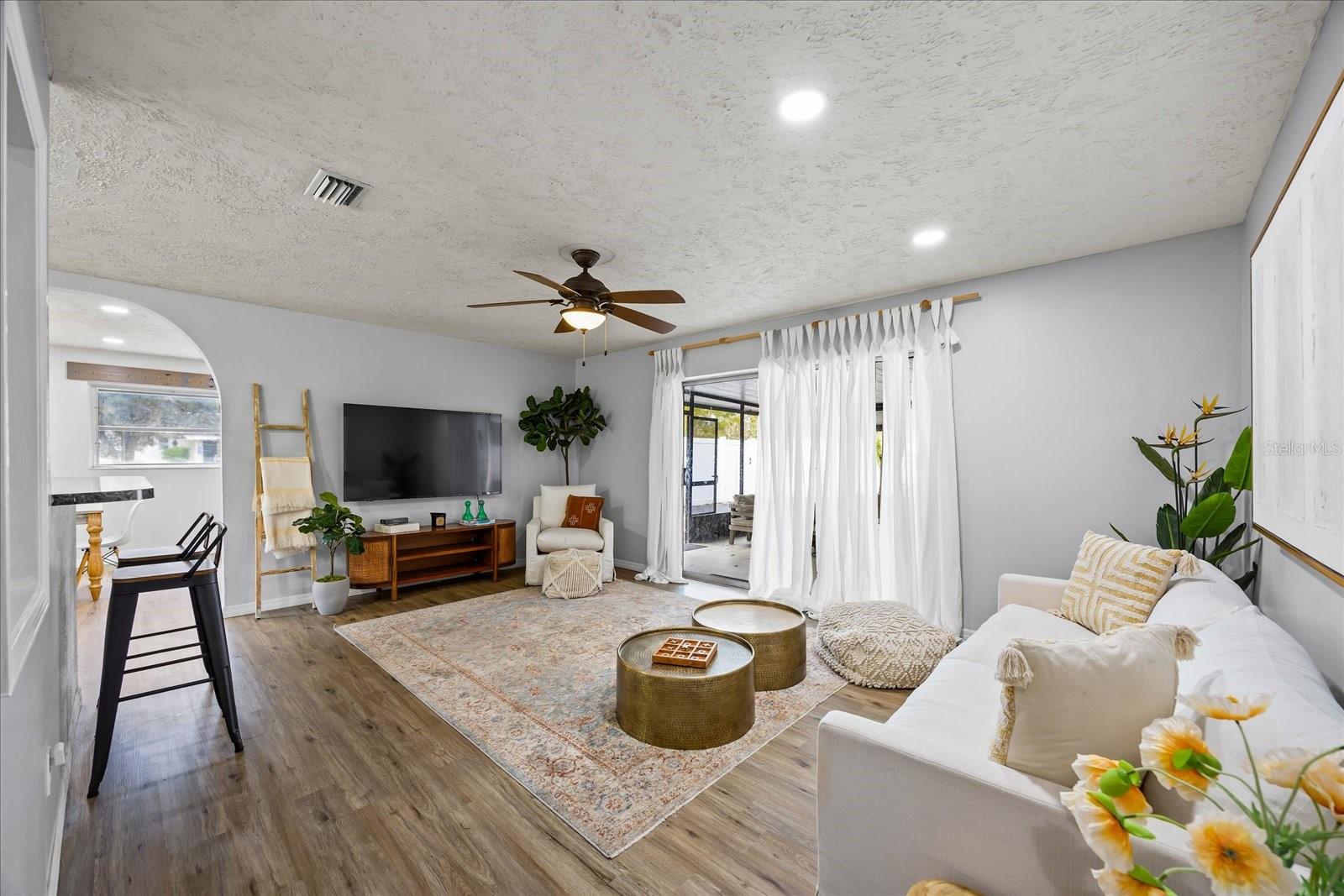 1507 PINE LAKE DR