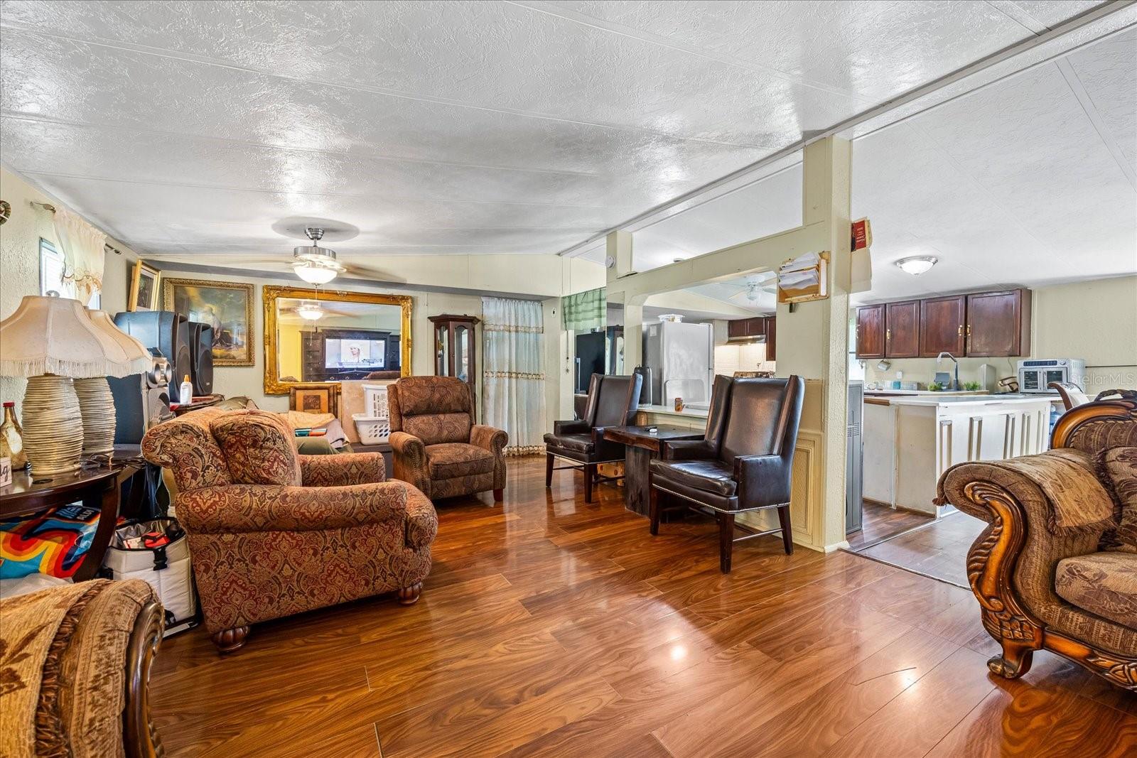 6227 SPRINGWOODS LN