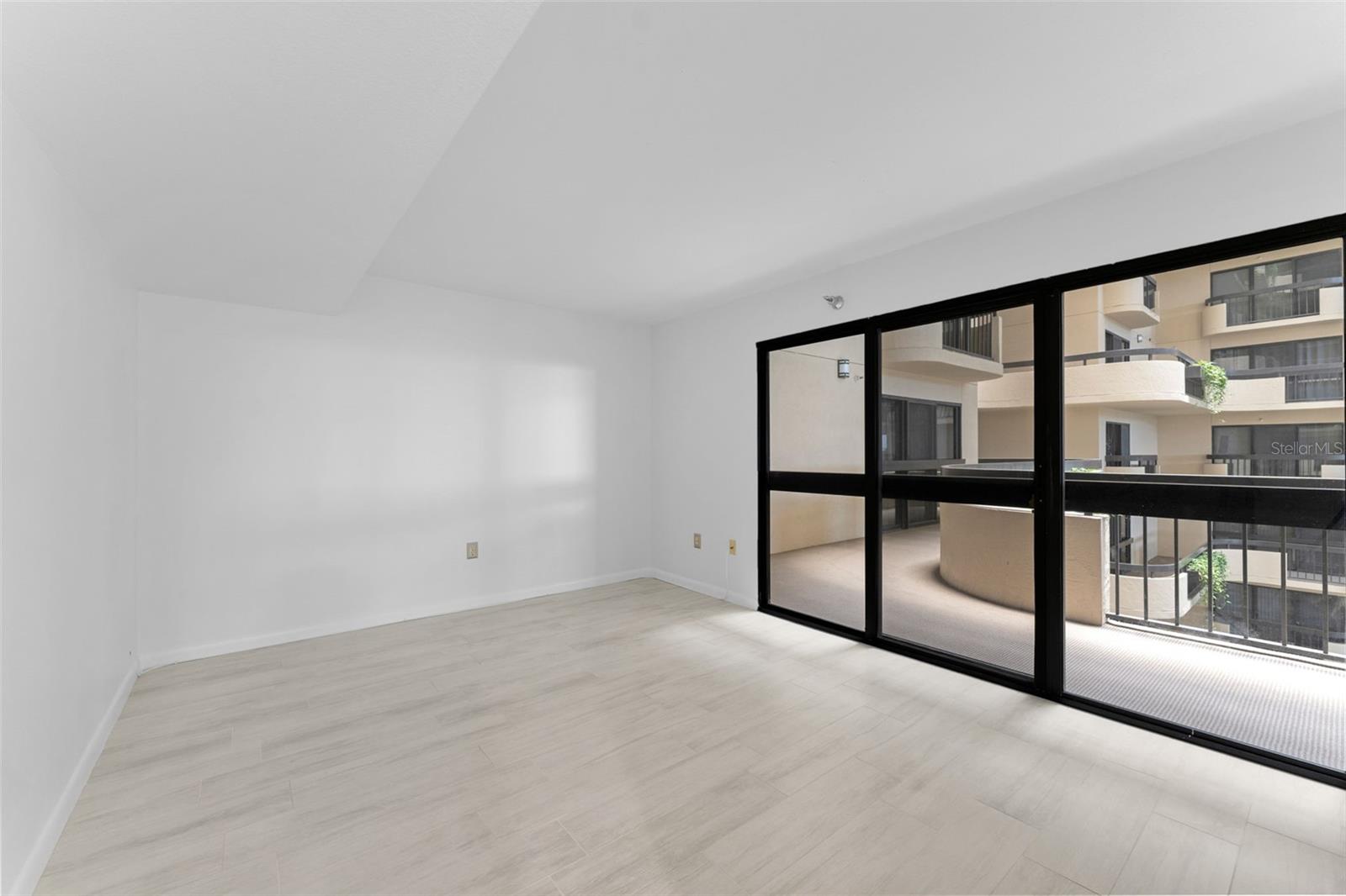 2413 BAYSHORE BLVD #1401