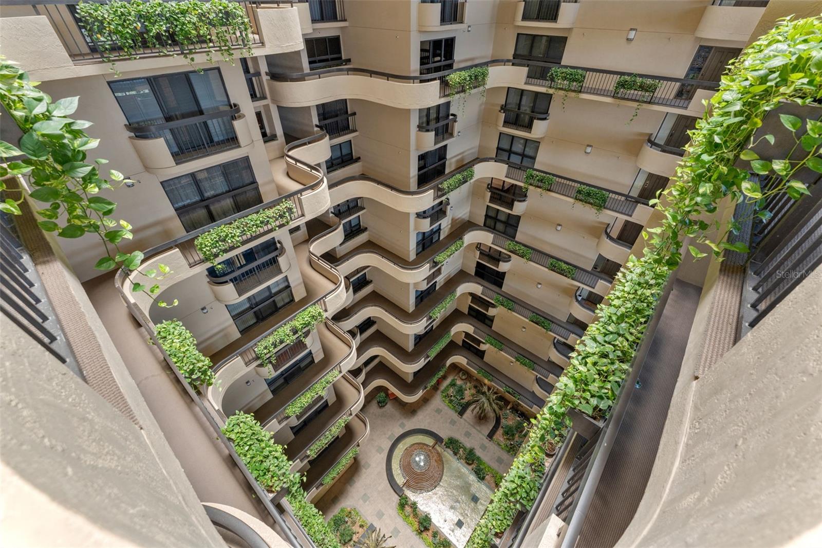 2413 BAYSHORE BLVD #1401