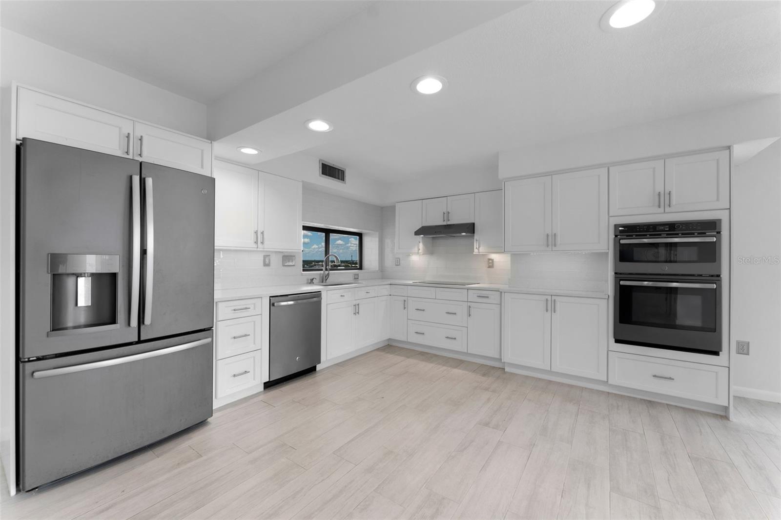 2413 BAYSHORE BLVD #1401