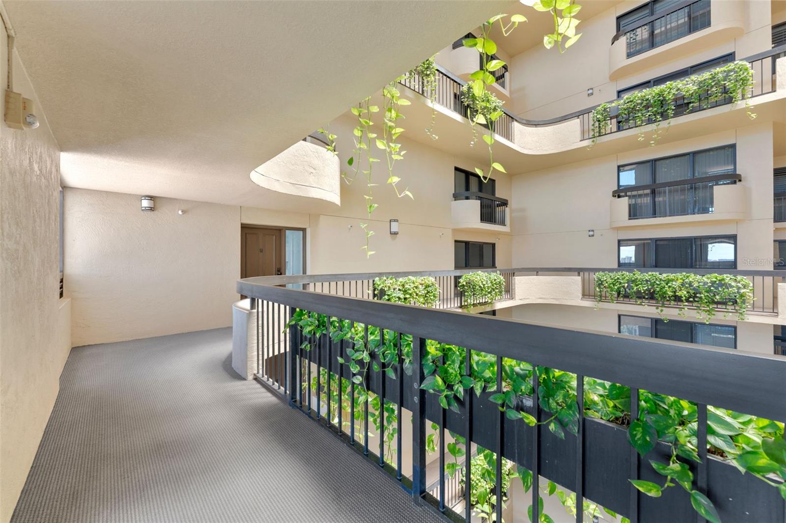 2413 BAYSHORE BLVD #1401