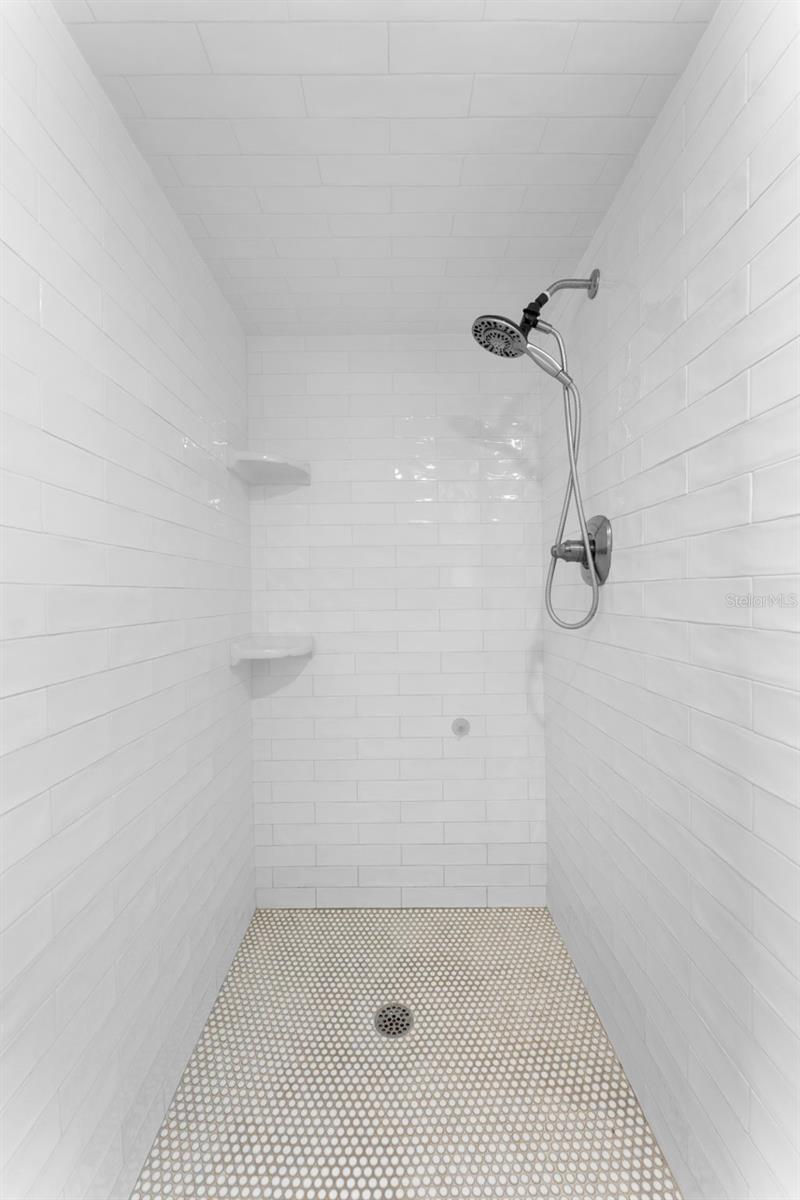 2413 BAYSHORE BLVD #1401