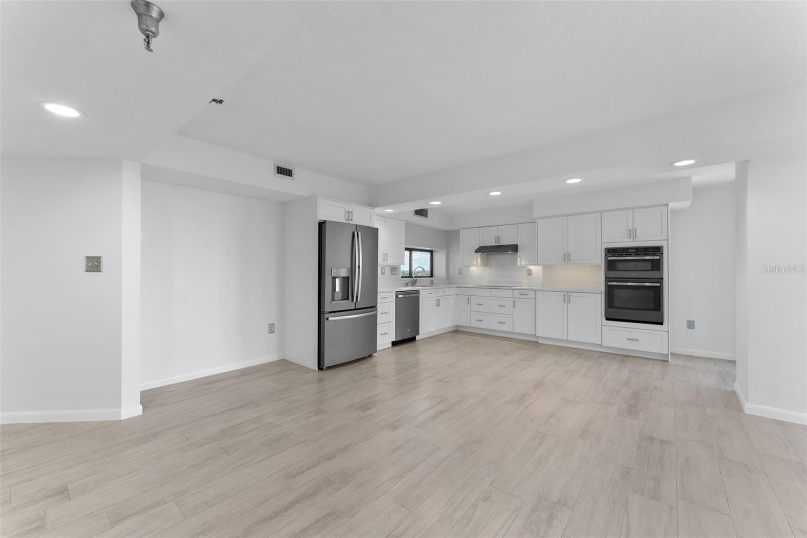 2413 BAYSHORE BLVD #1401