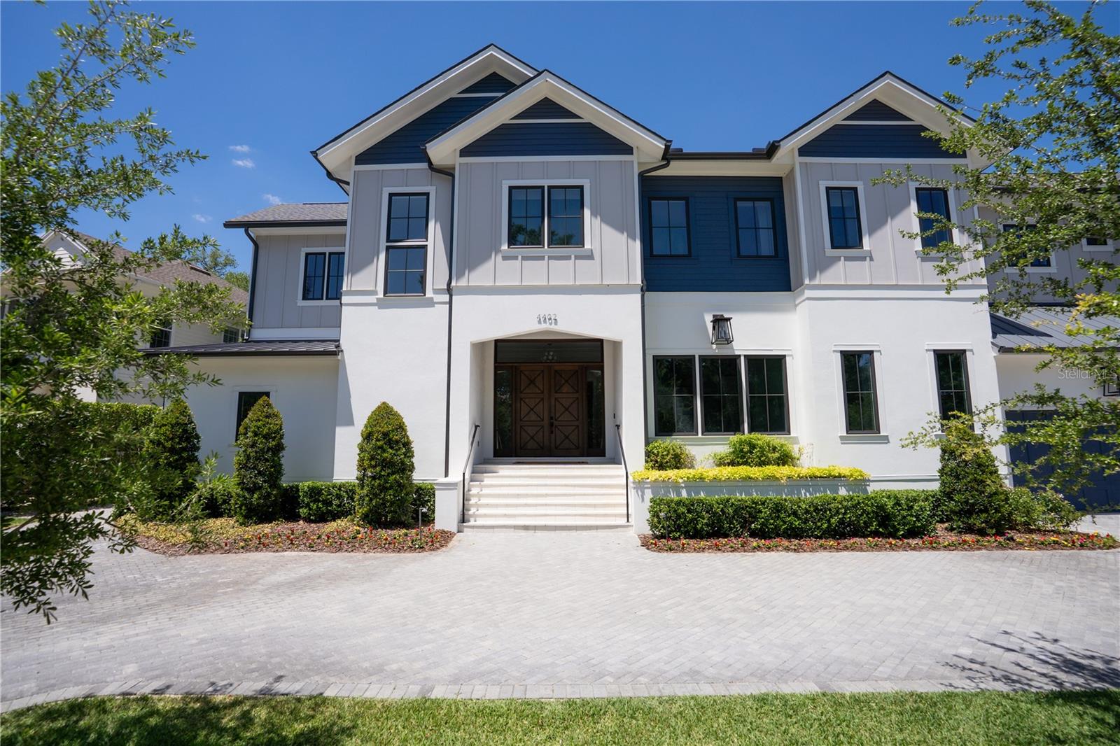 4402 W BEACH PARK DR