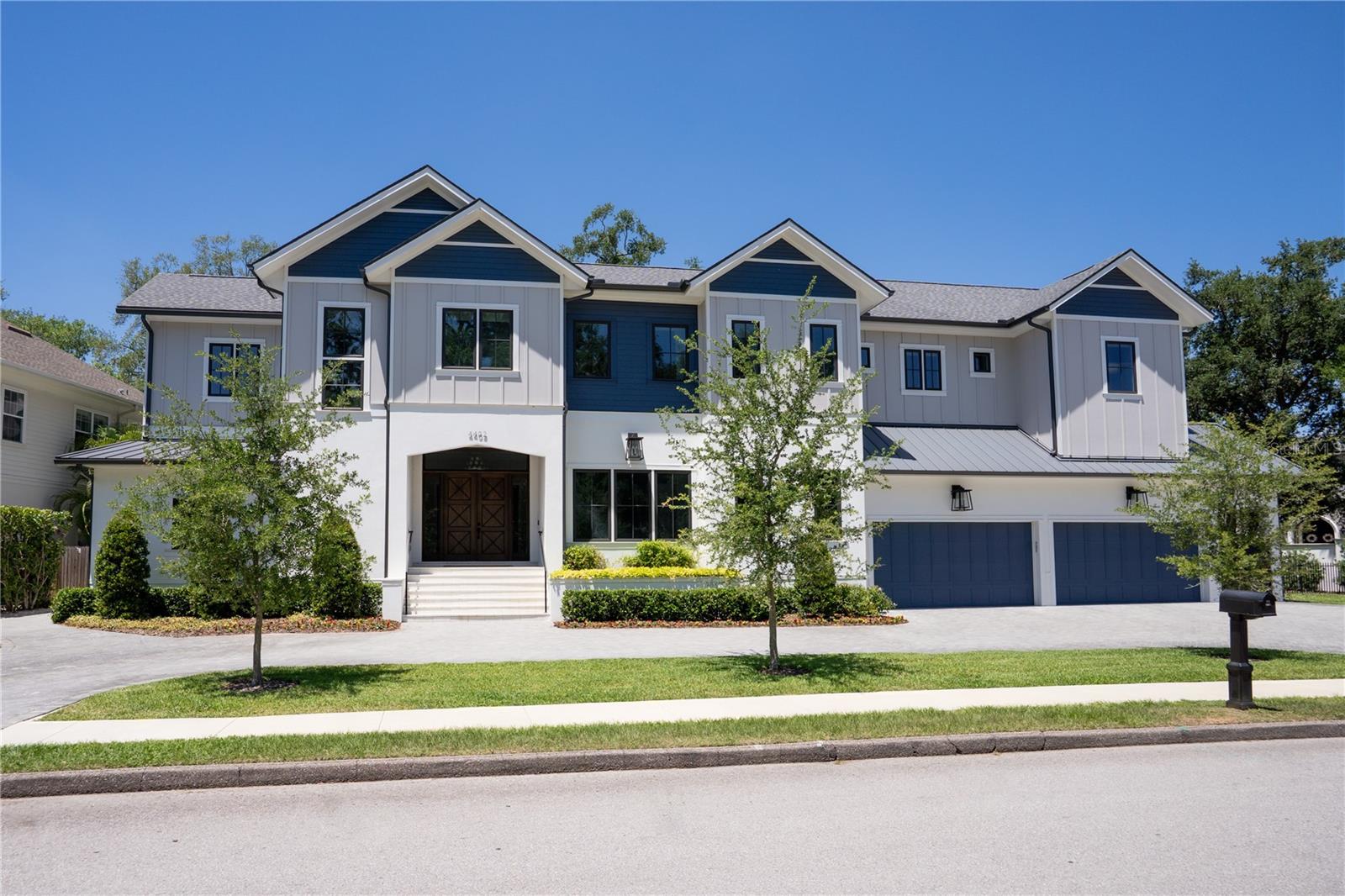 4402 W BEACH PARK DR