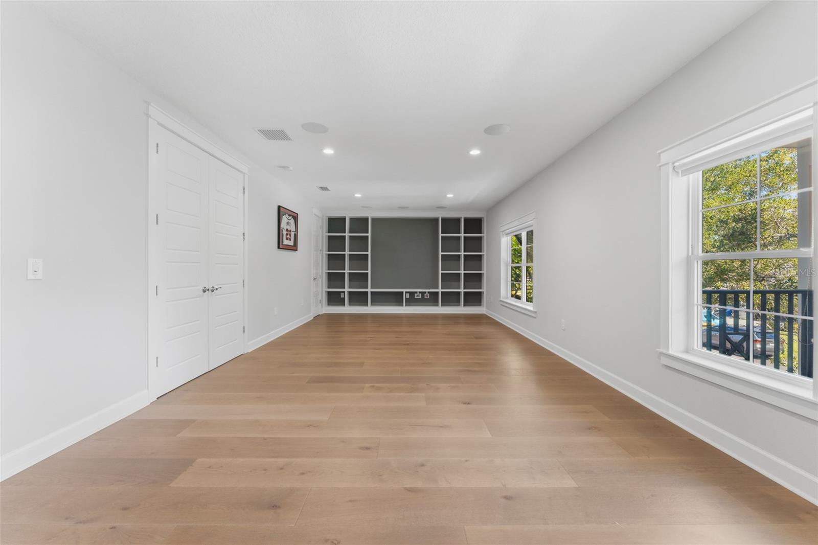 4312 W OBISPO ST
